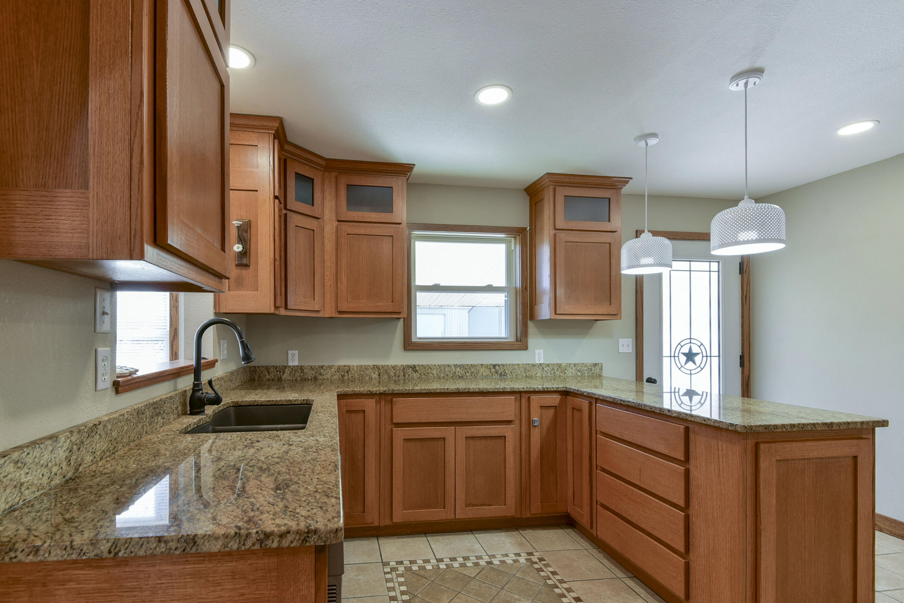 3265 Lakeview Lane Property Photo 11