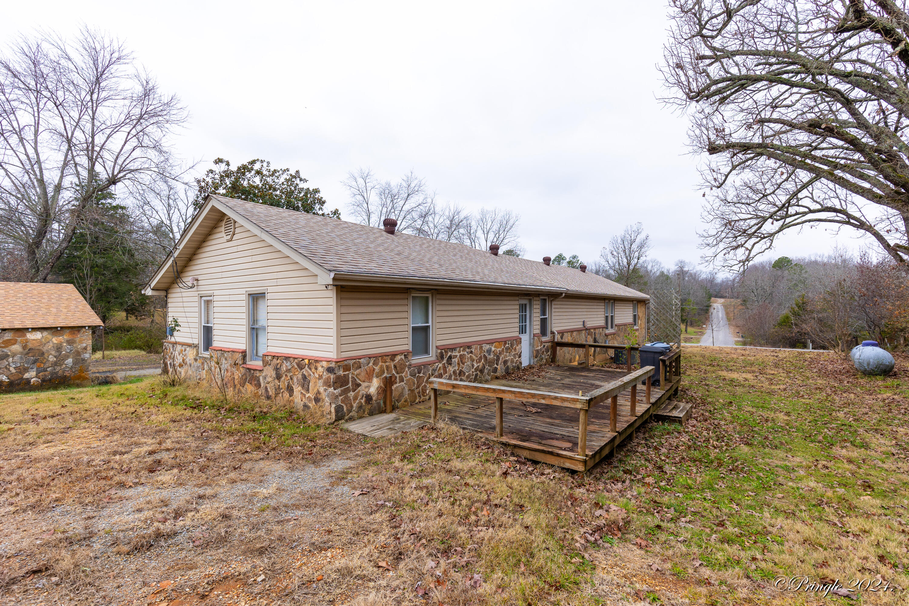 9666 County Road 6070 Property Photo 28