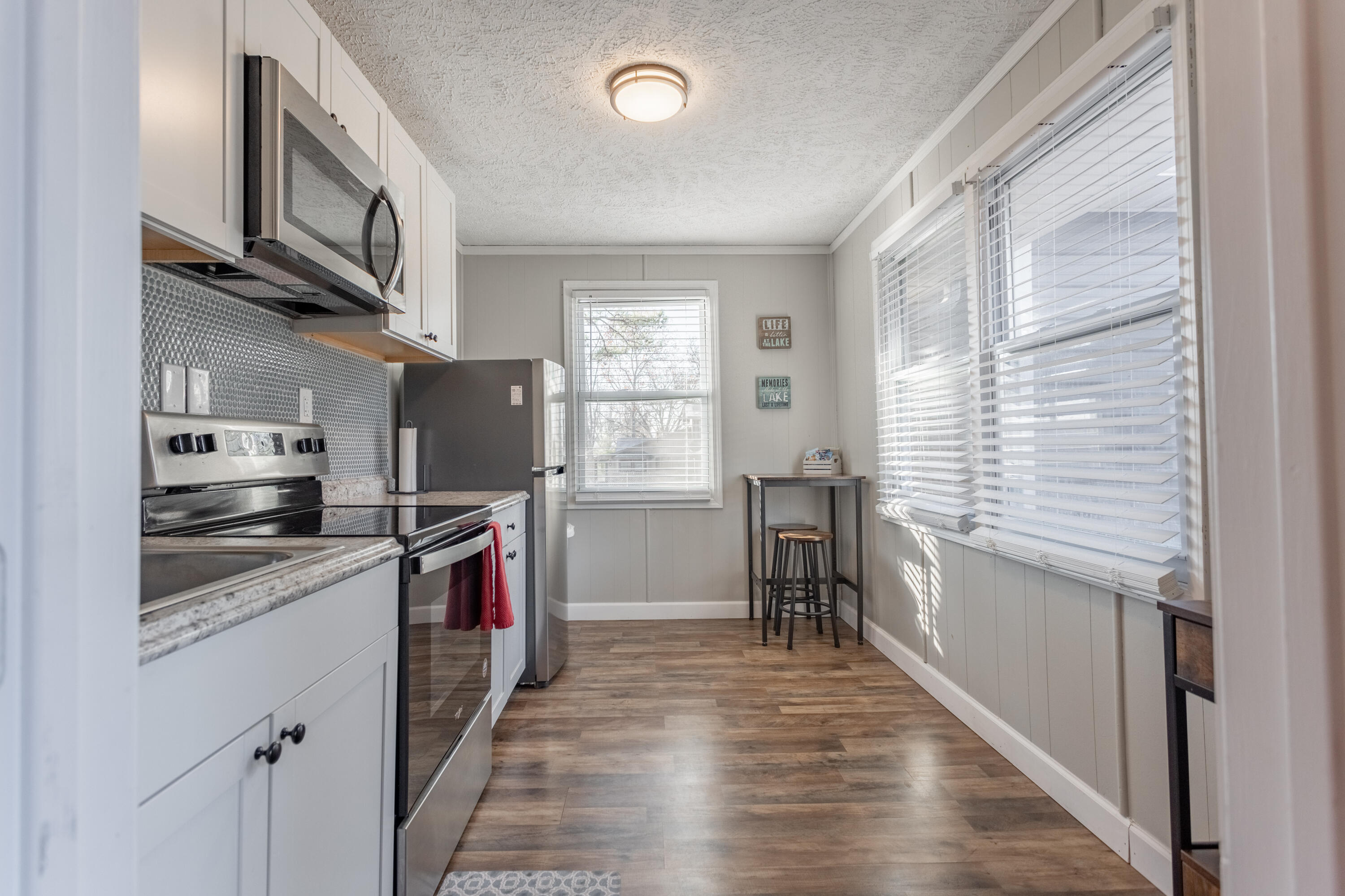 55 2nd Street Property Photo 44