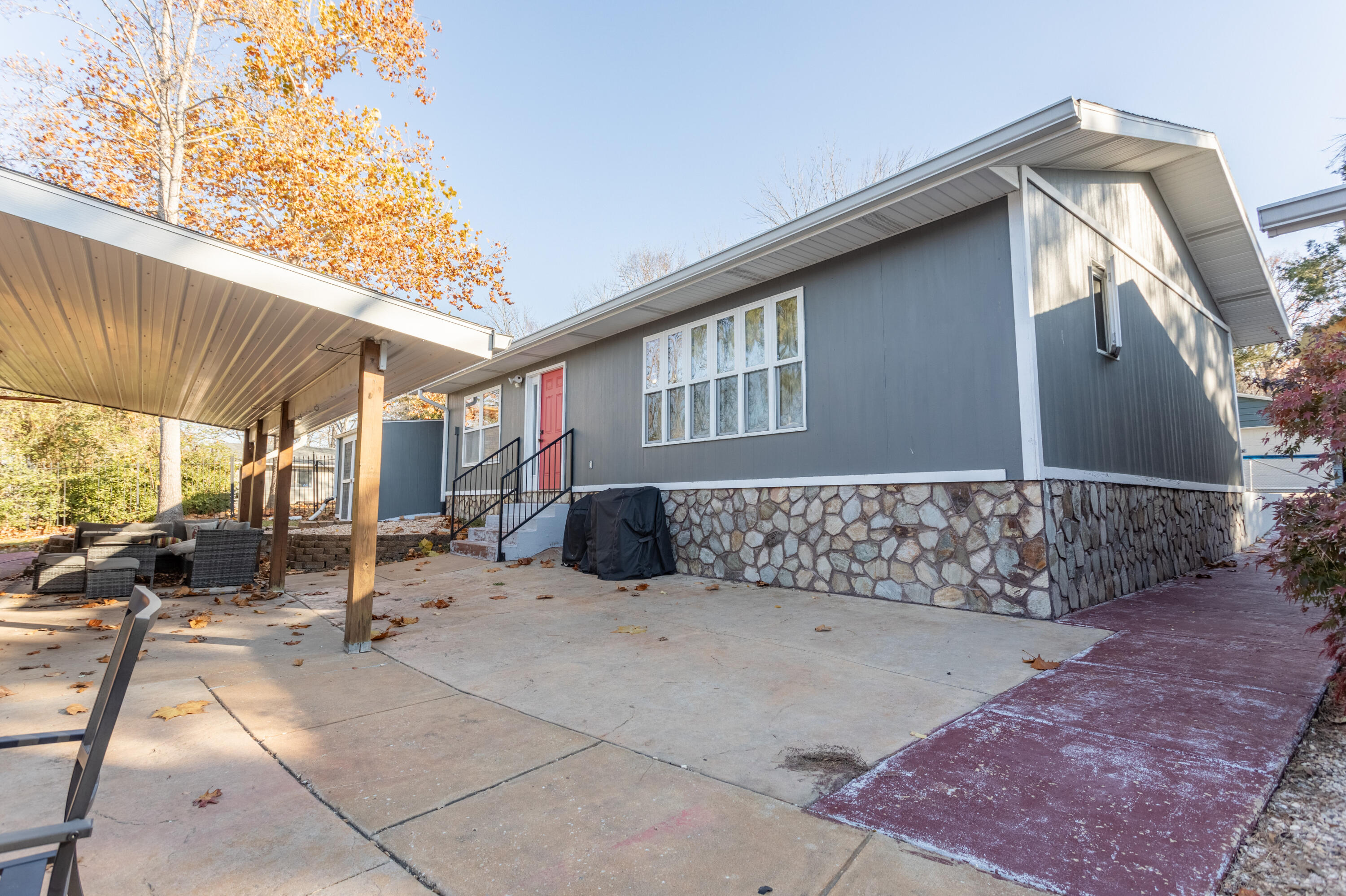 55 2nd Street Property Photo 48