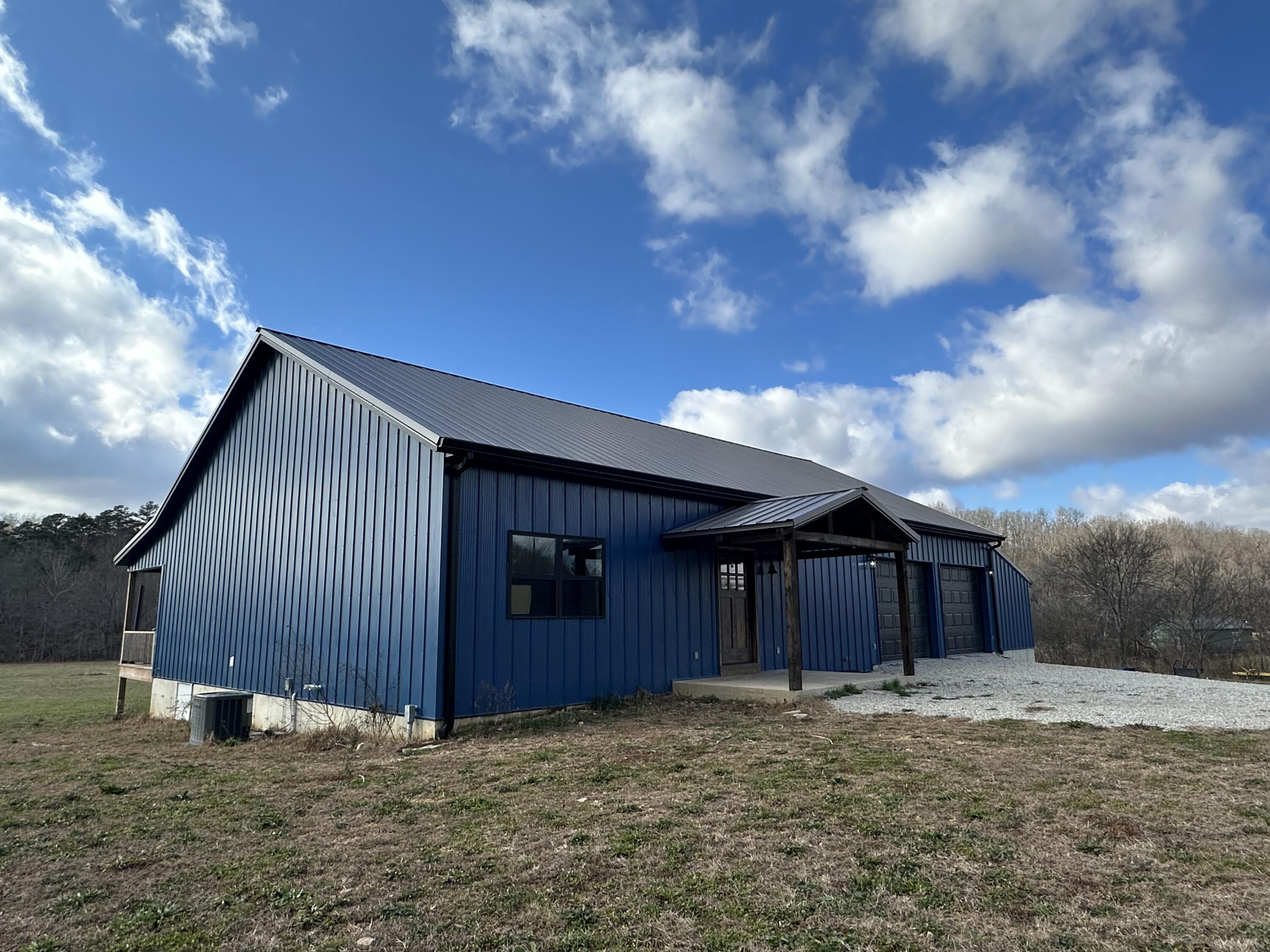 467 White Creek Road Property Photo 2