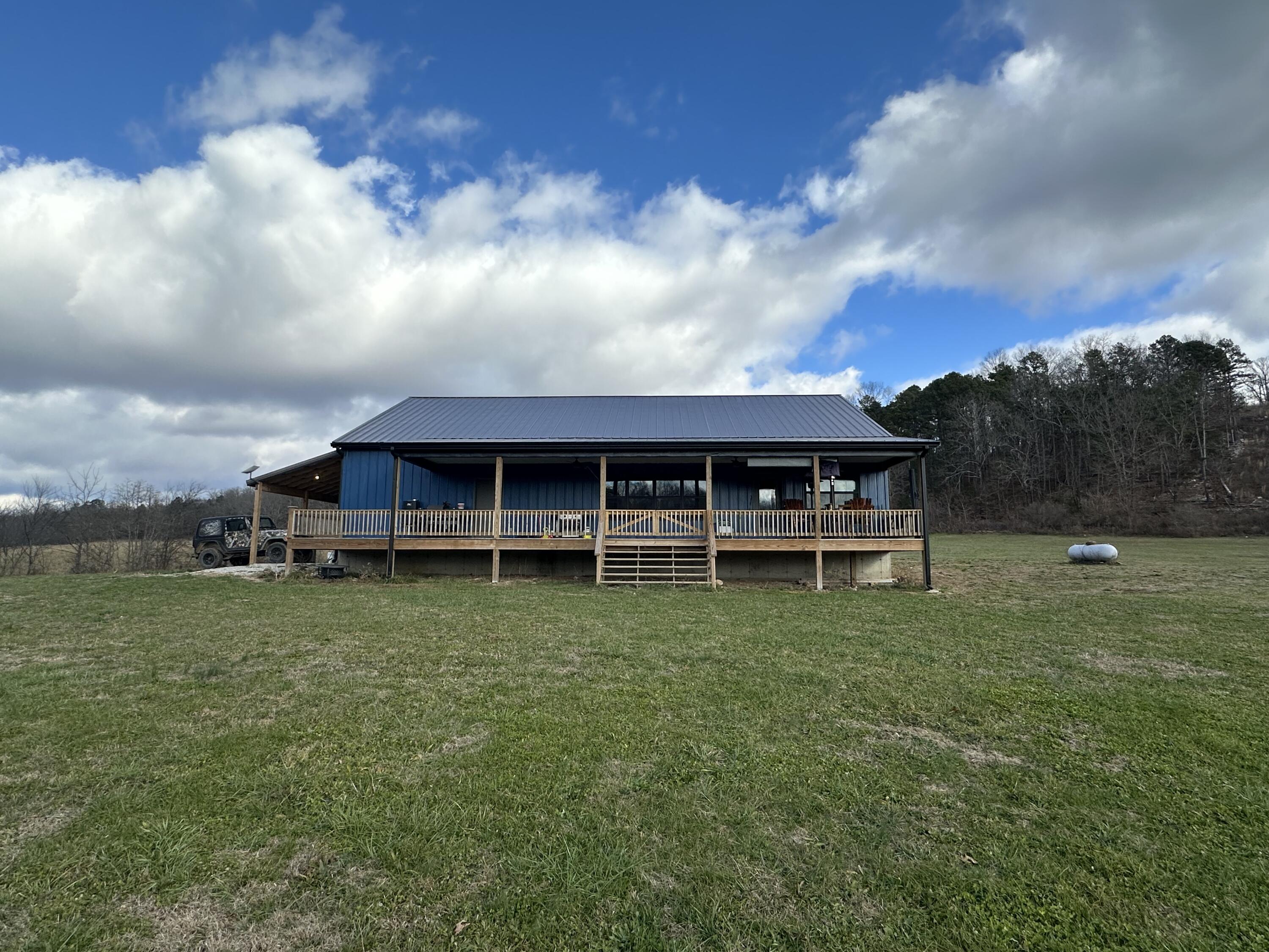 467 White Creek Road Property Photo 3