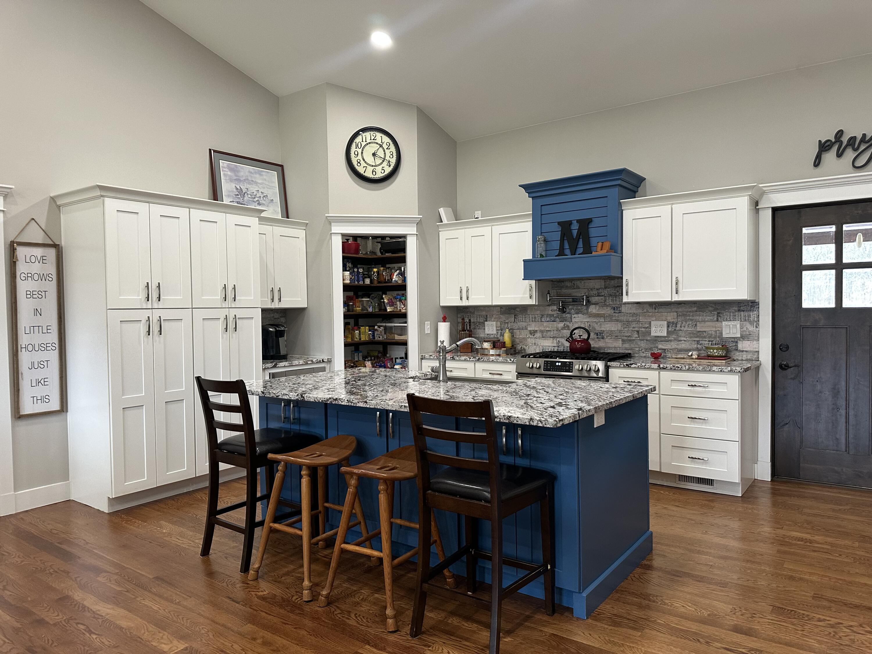 467 White Creek Road Property Photo 10