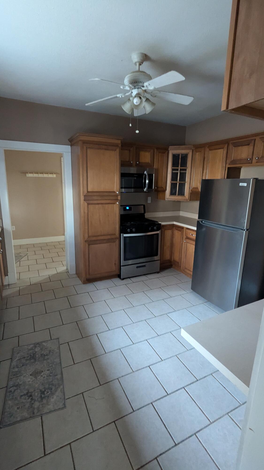 1401 South Barrett Avenue Property Photo 5