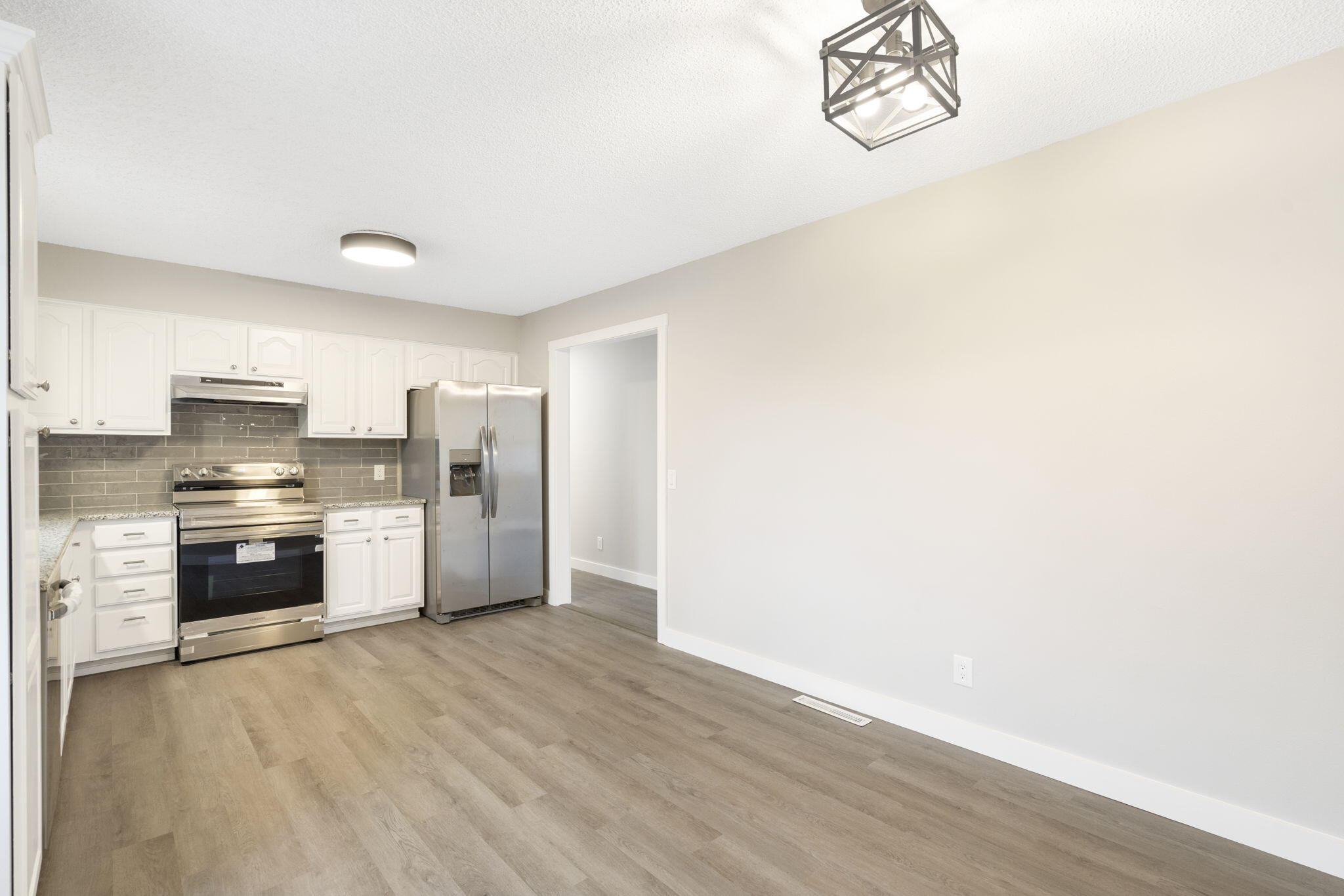 145 South Allen Avenue Property Photo 13