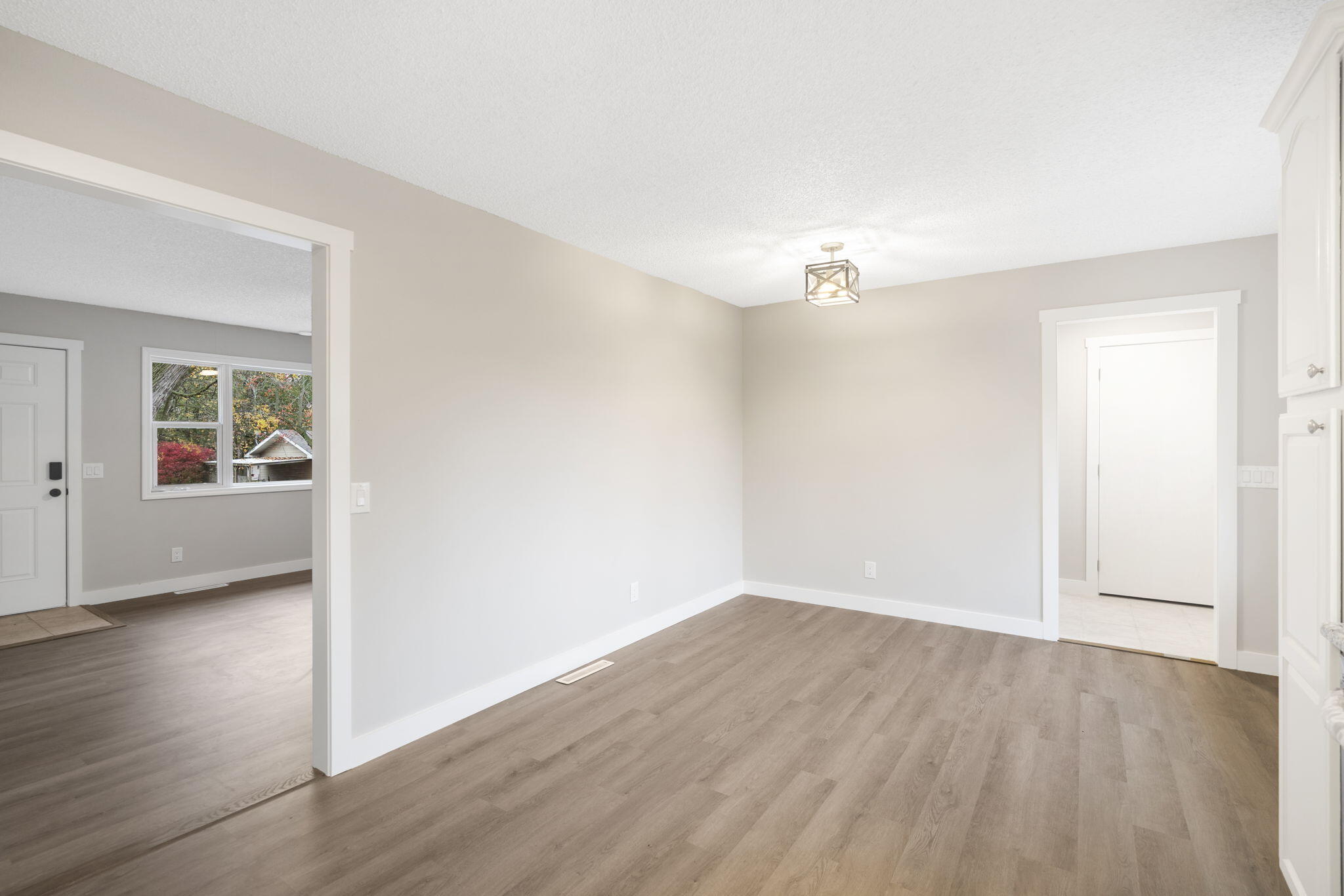145 South Allen Avenue Property Photo 15