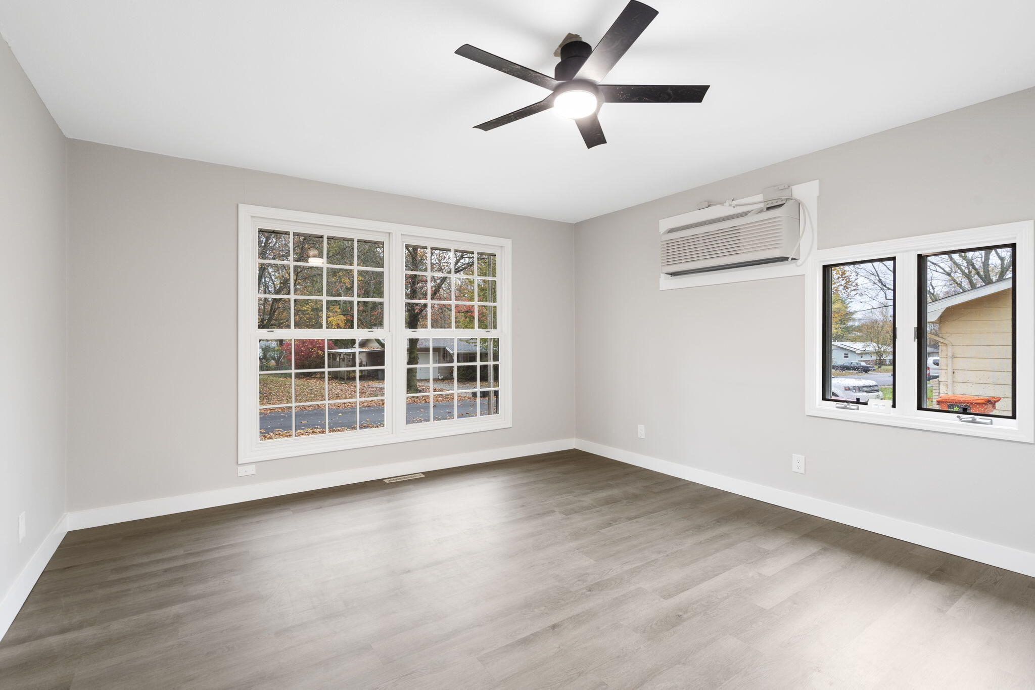 145 South Allen Avenue Property Photo 17