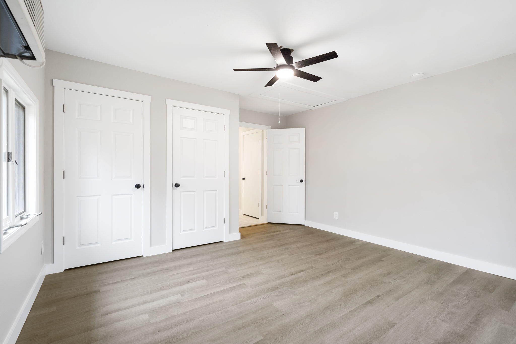 145 South Allen Avenue Property Photo 18