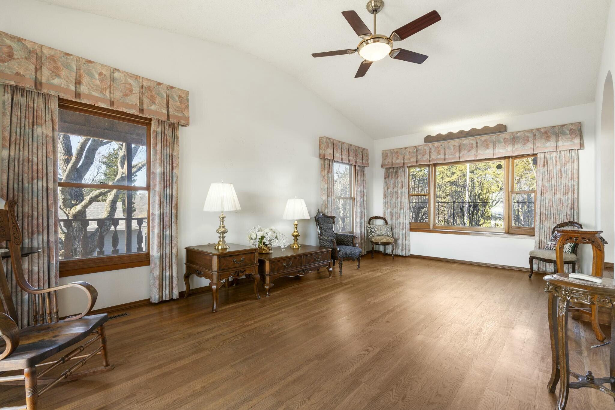 22 Ridgetop Drive Property Photo 8