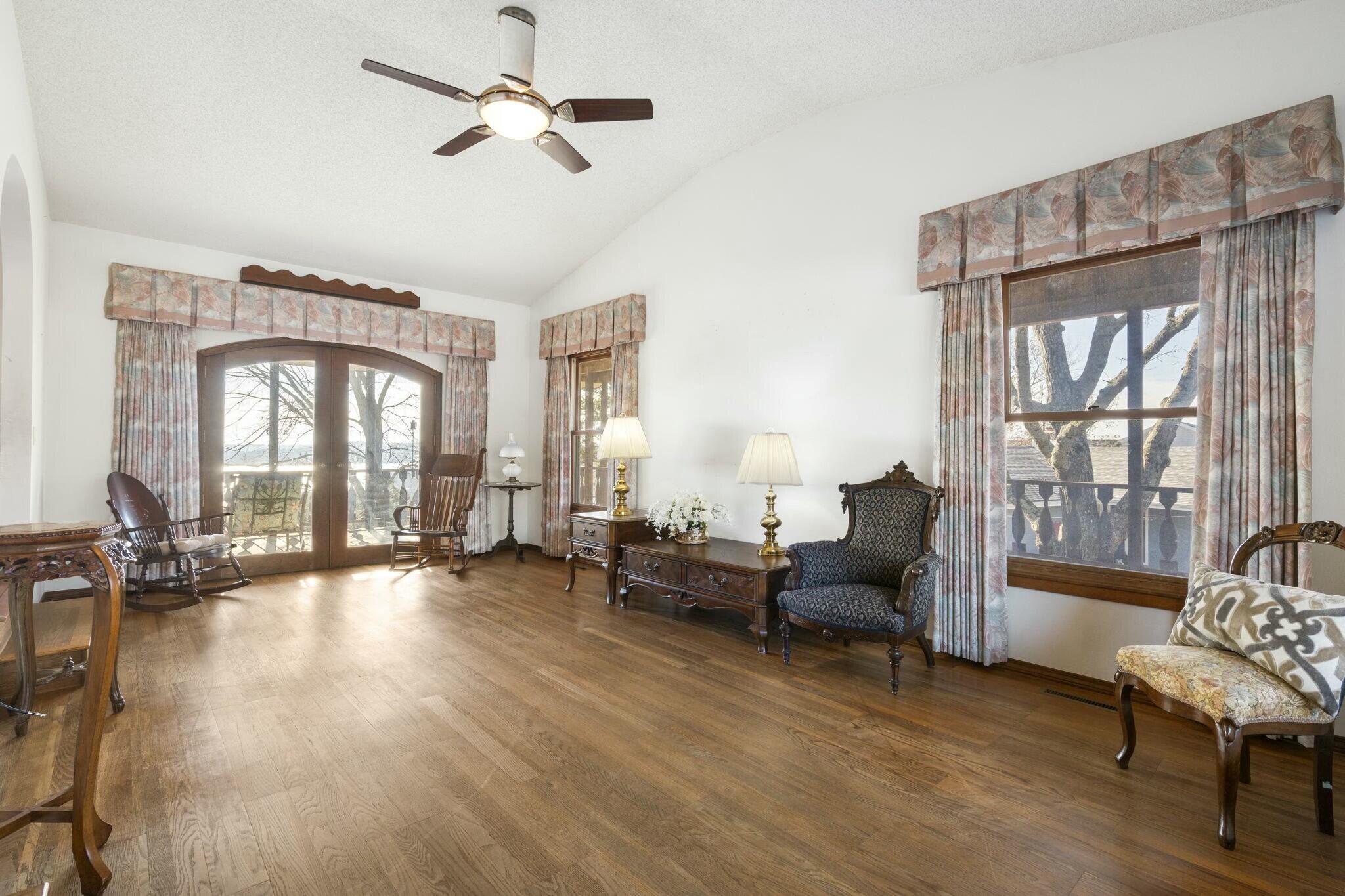 22 Ridgetop Drive Property Photo 9