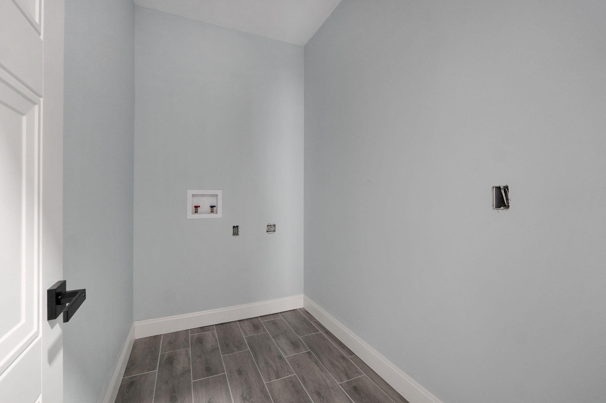 909 North Central Avenue Property Photo 12