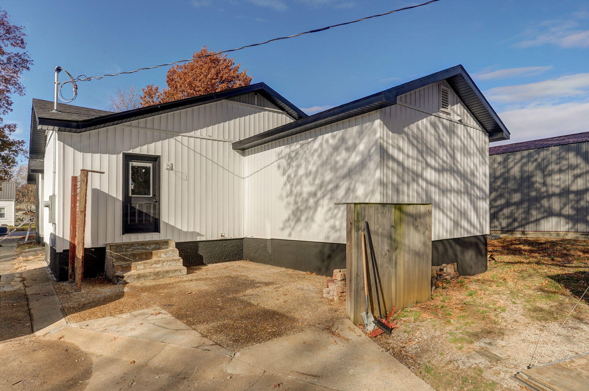 909 North Central Avenue Property Photo 20