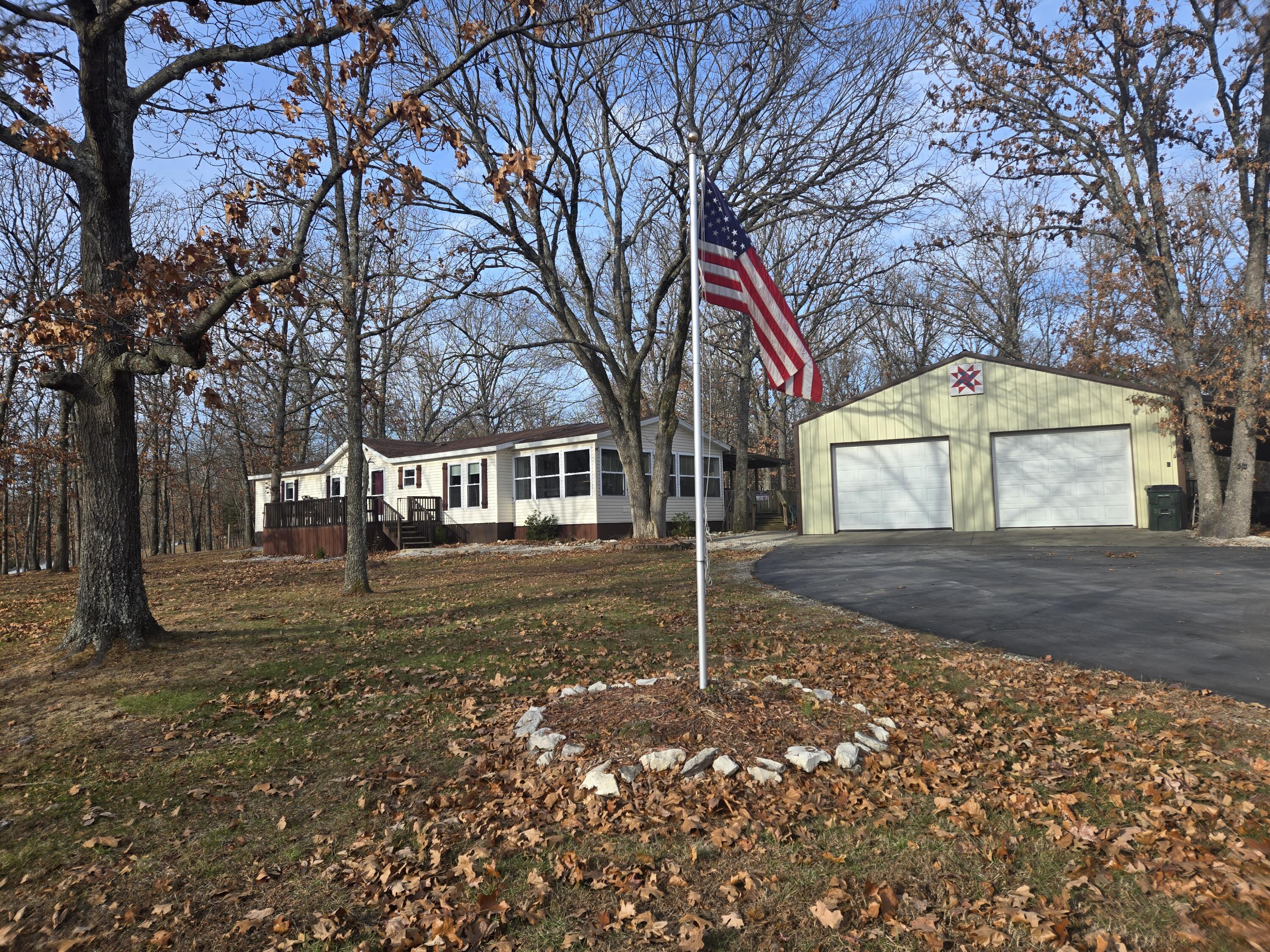 24752 Castle Road Property Photo 2