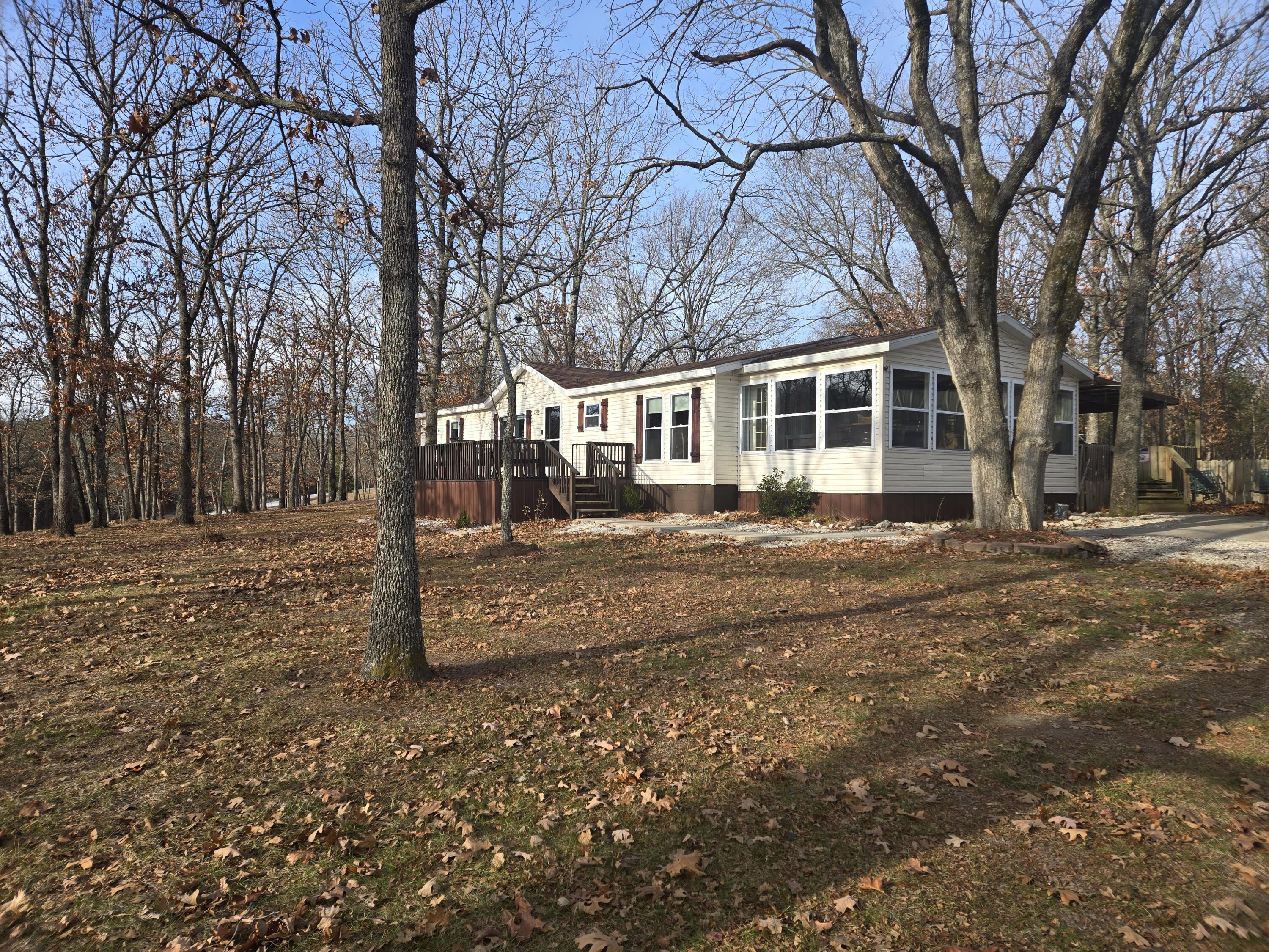 24752 Castle Road Property Photo 5