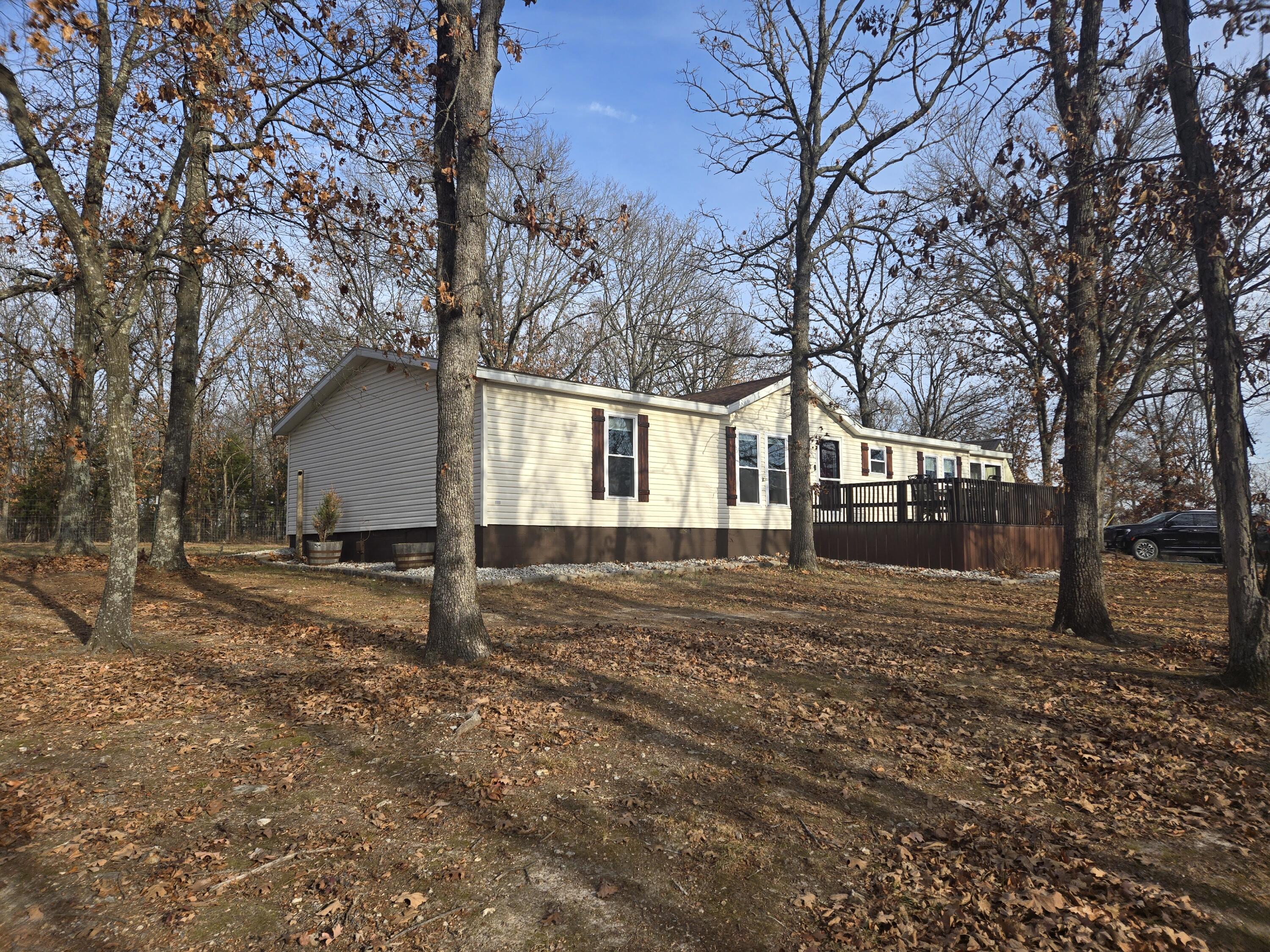 24752 Castle Road Property Photo 6