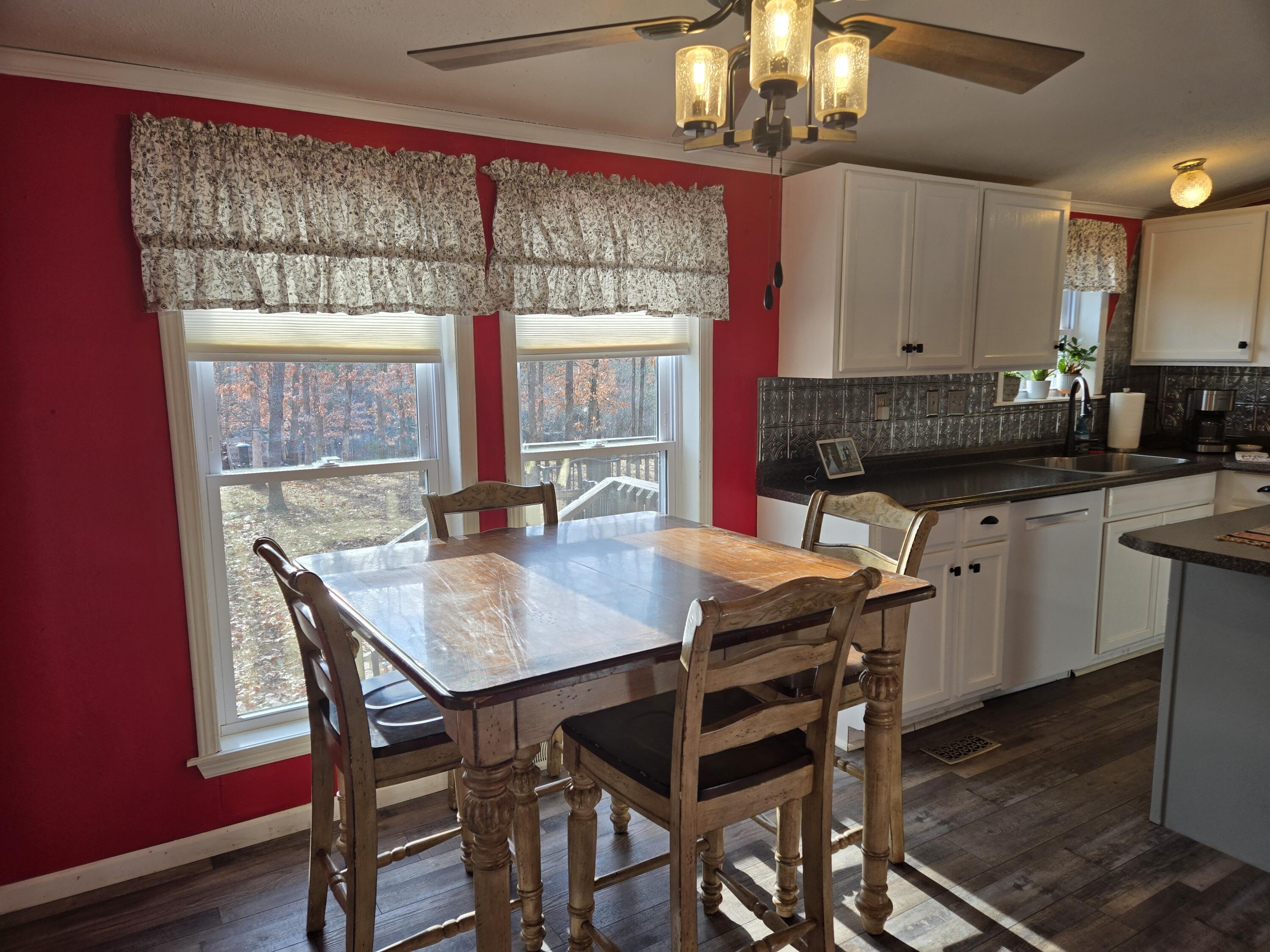24752 Castle Road Property Photo 20