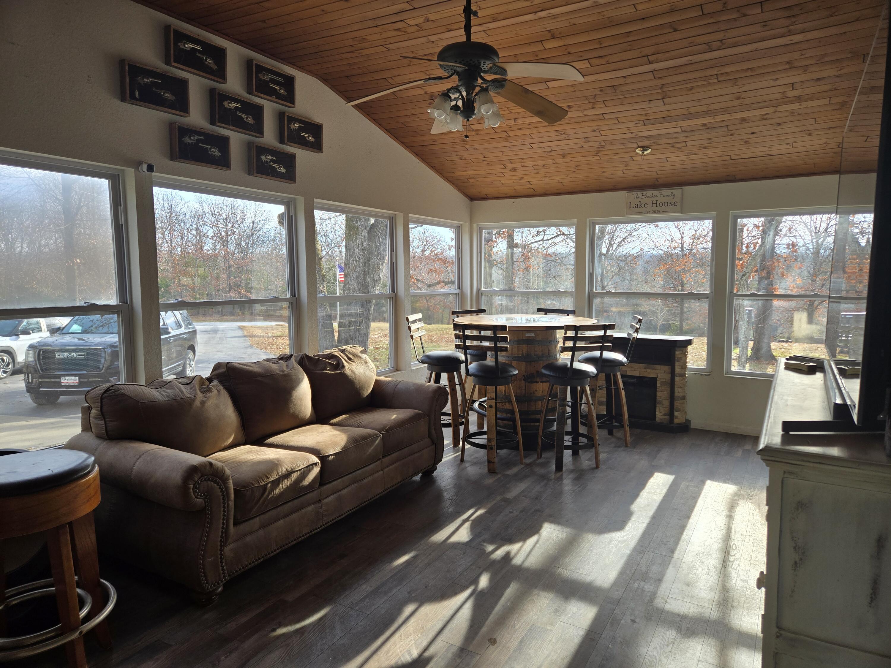 24752 Castle Road Property Photo 22