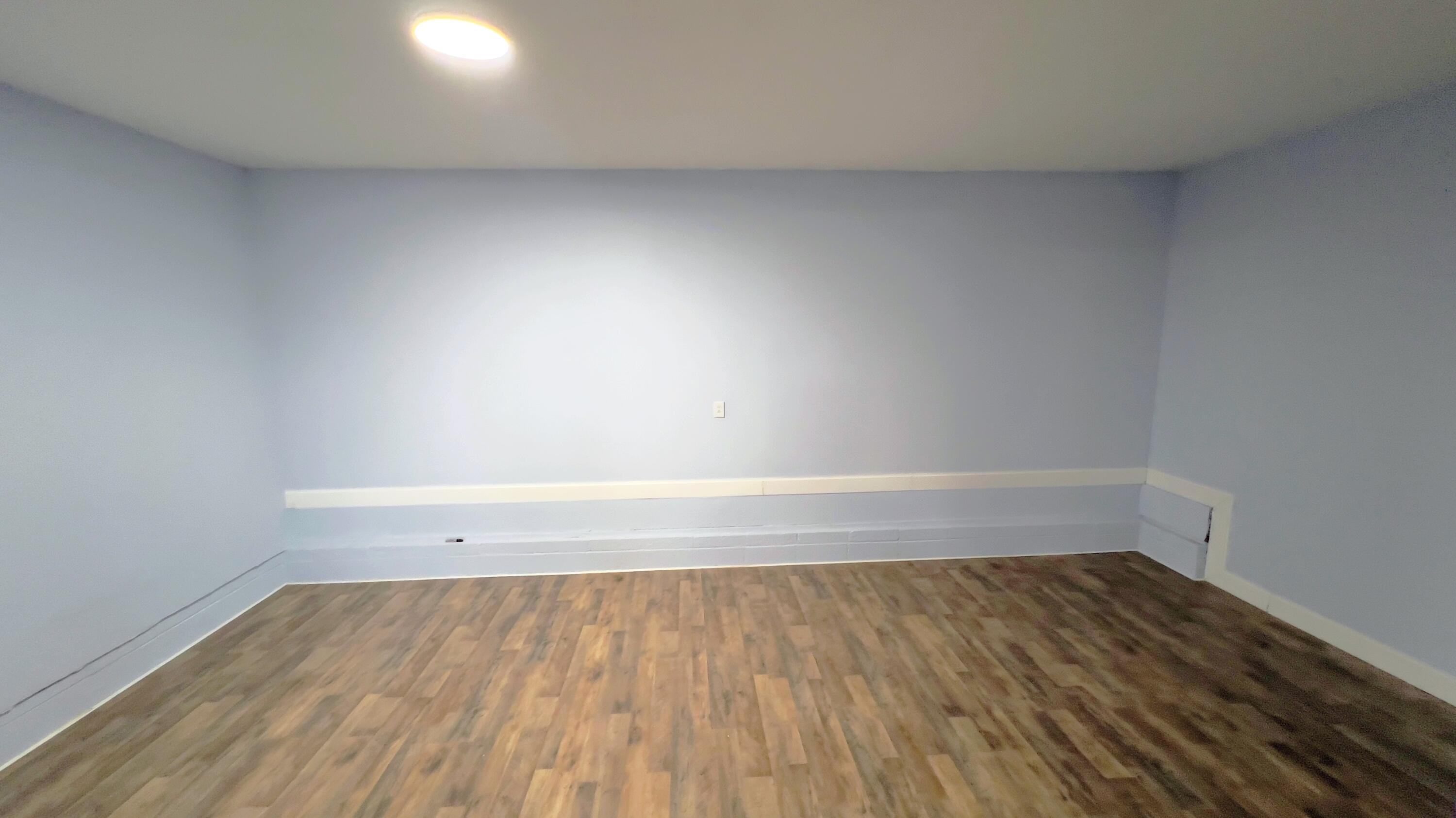 128 West Summit Street Property Photo 4