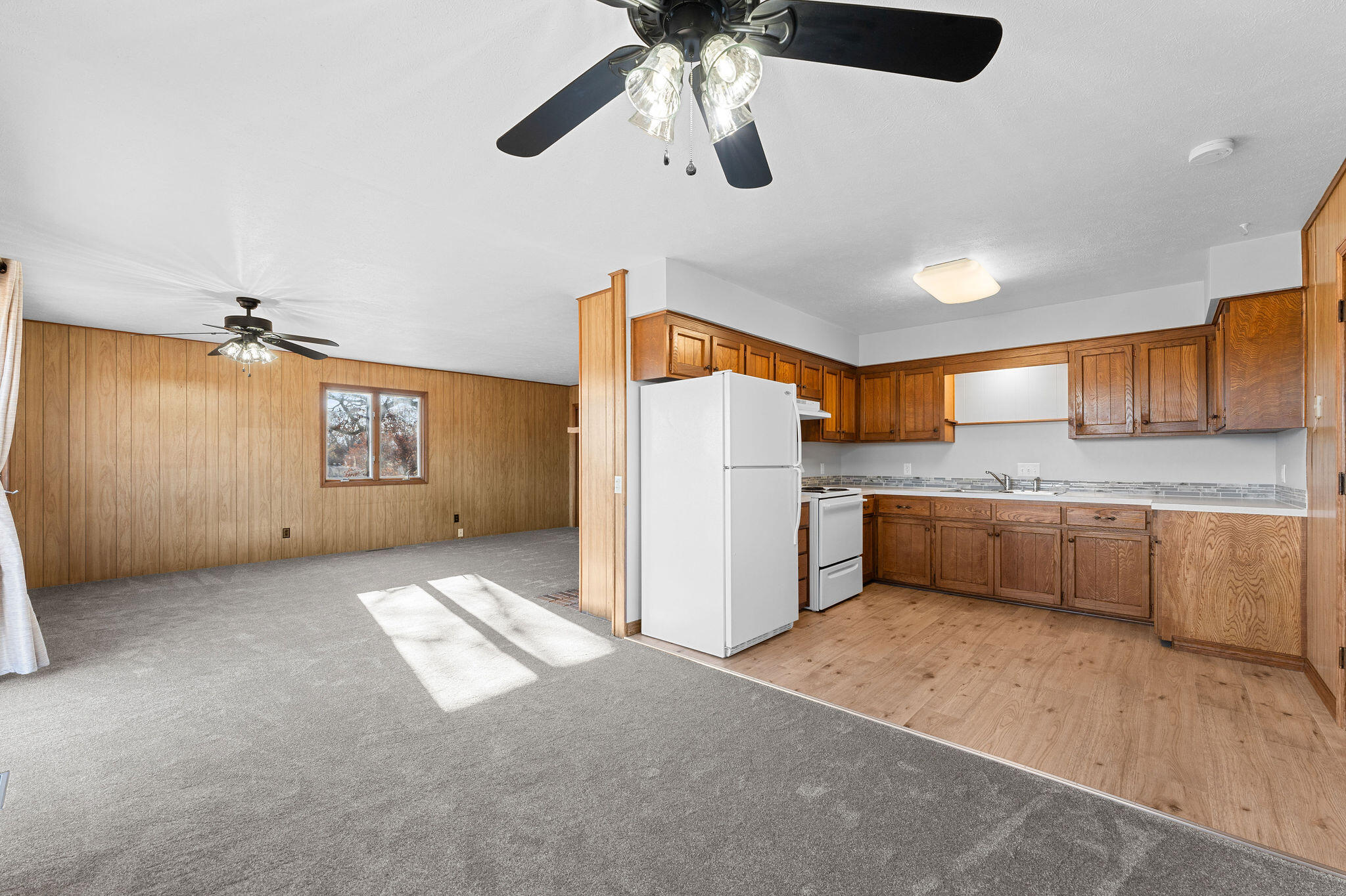 127 North Walnut Street Property Photo 17