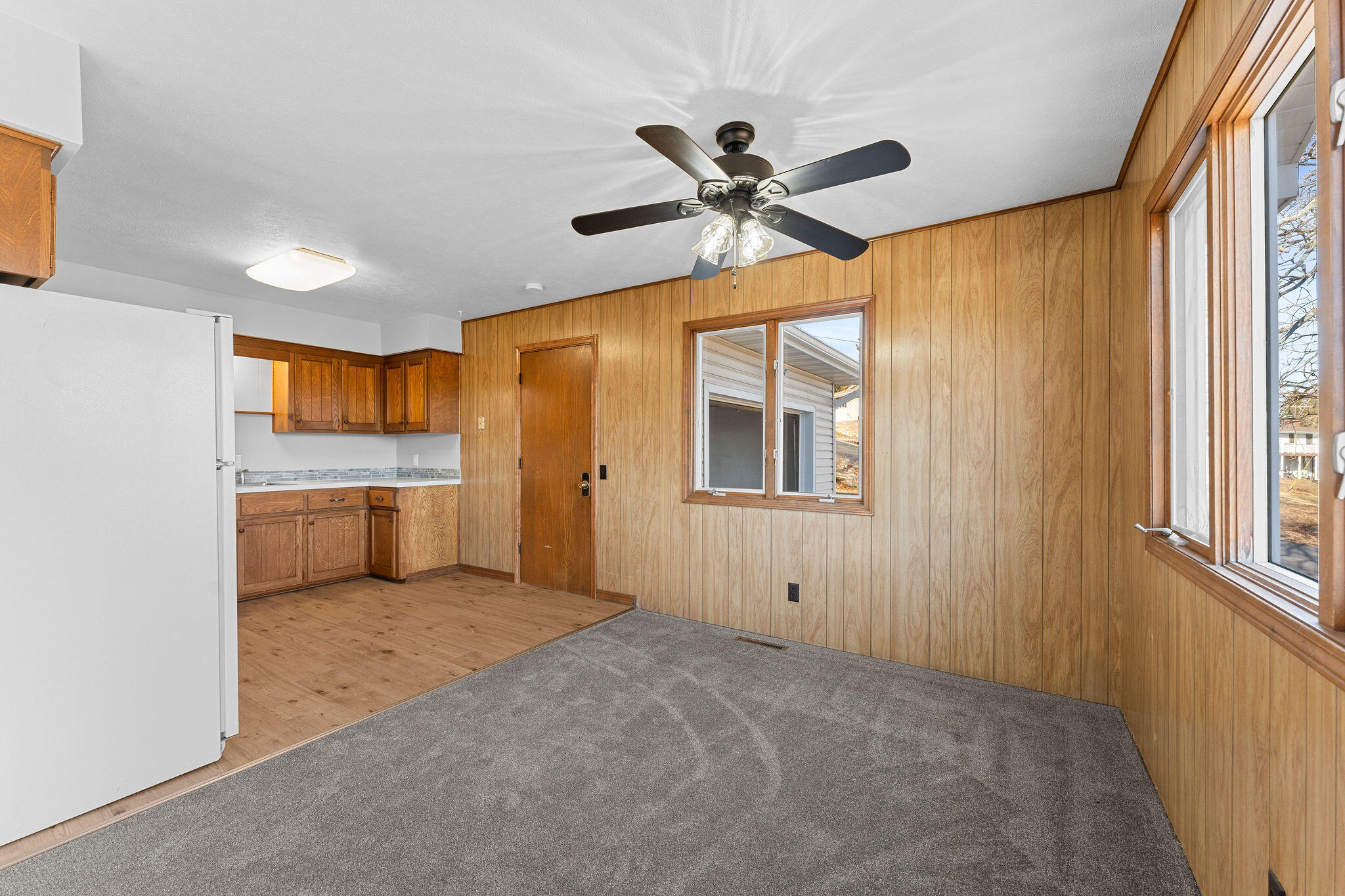 127 North Walnut Street Property Photo 18