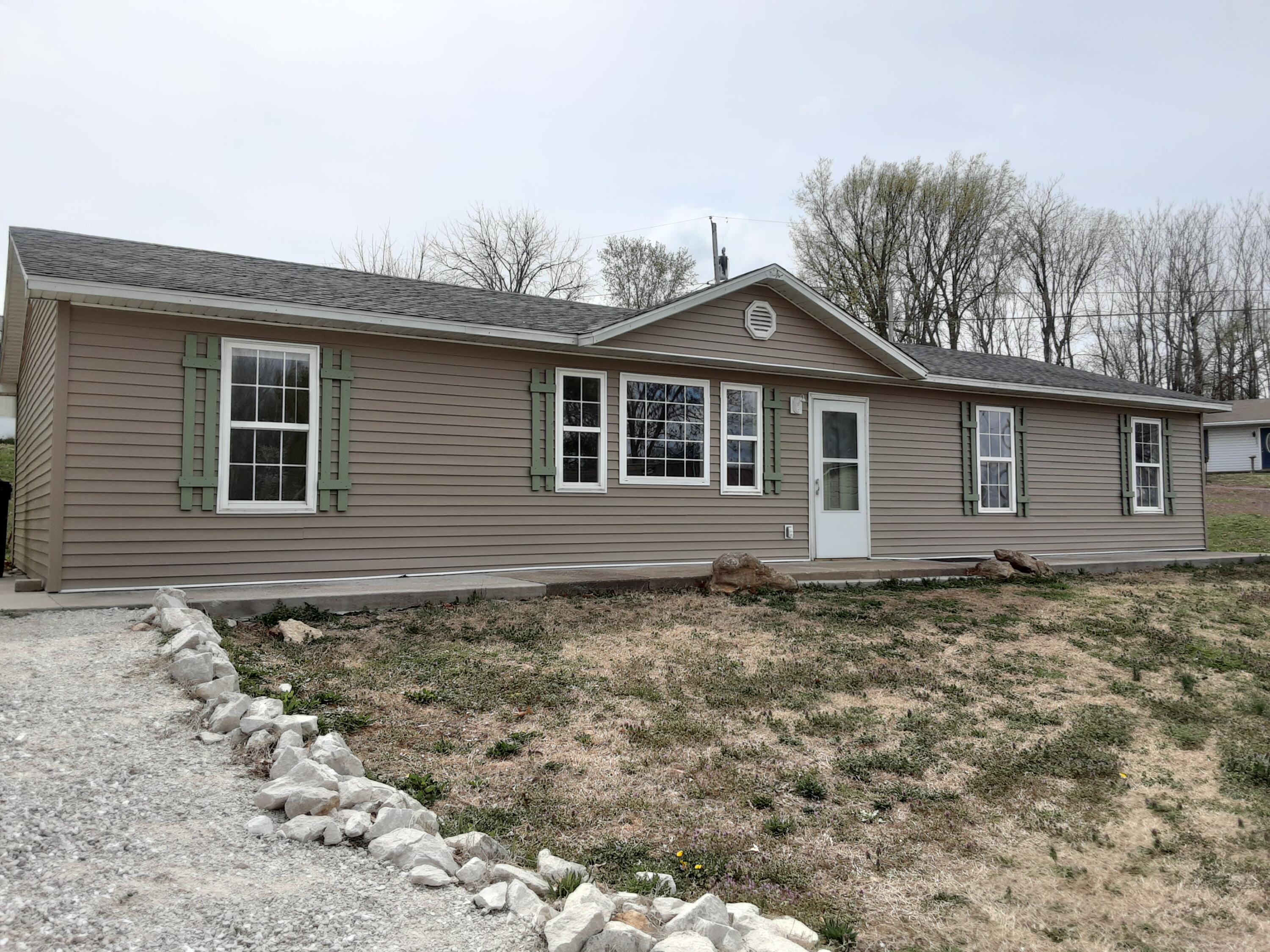 303 South Brown Street Property Photo 1