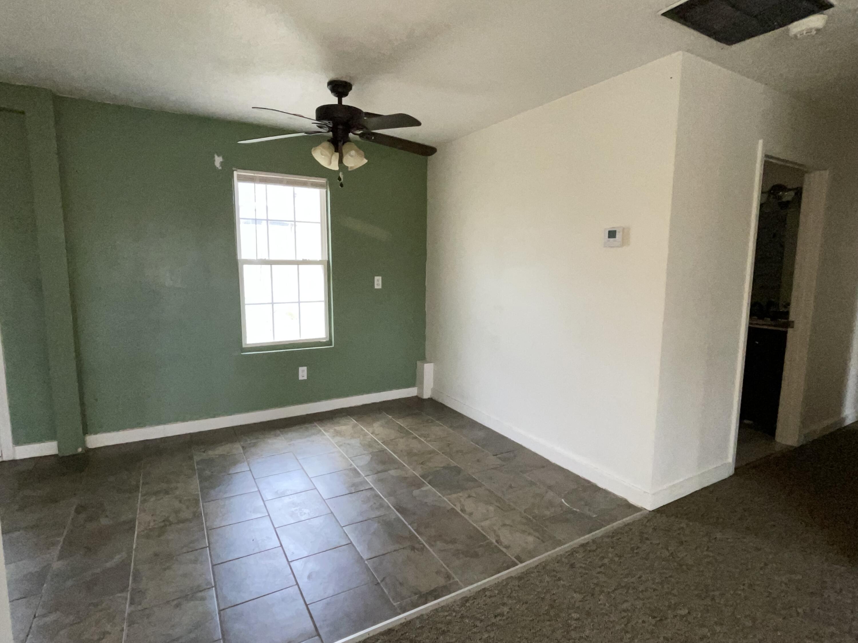 303 South Brown Street Property Photo 10
