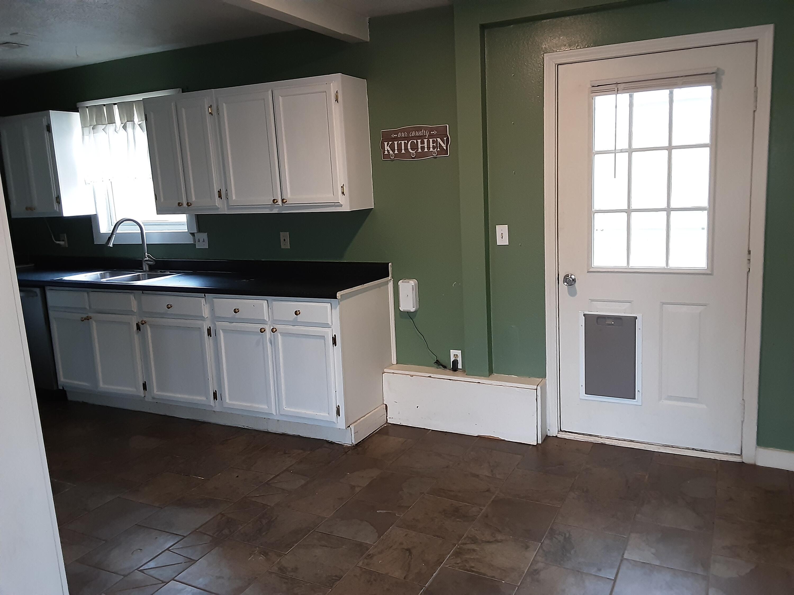 303 South Brown Street Property Photo 11