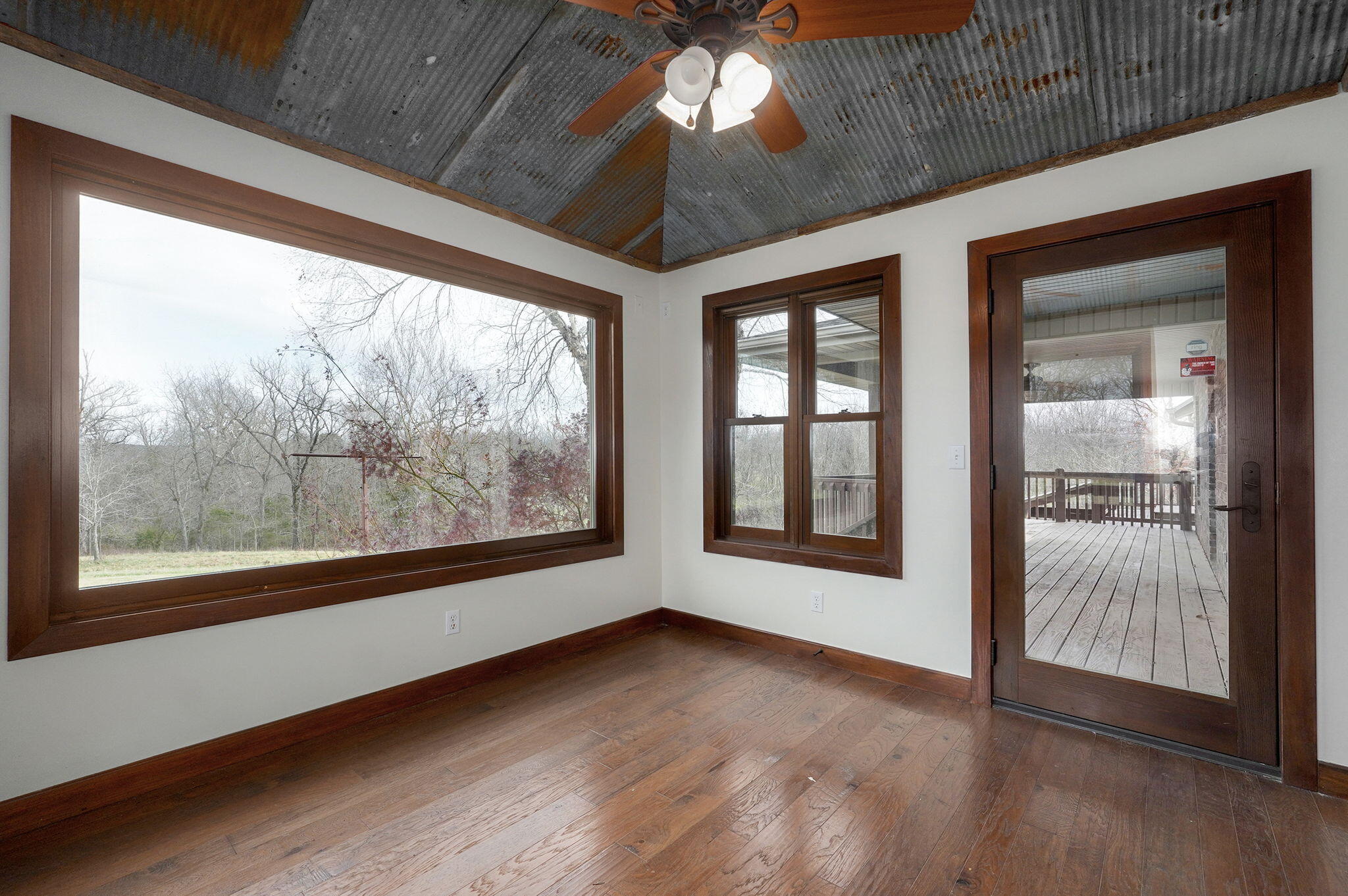 6176 North Farm Road 215 Property Photo 23
