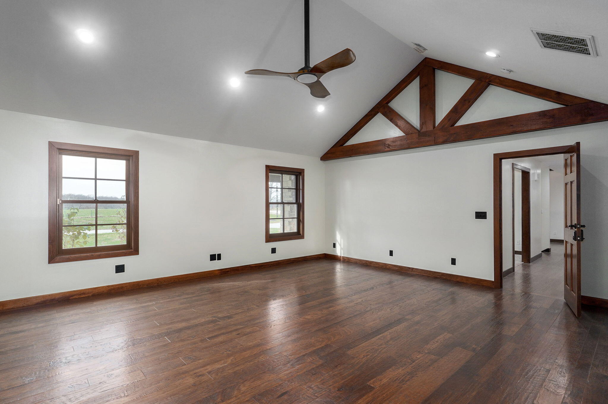 6176 North Farm Road 215 Property Photo 37