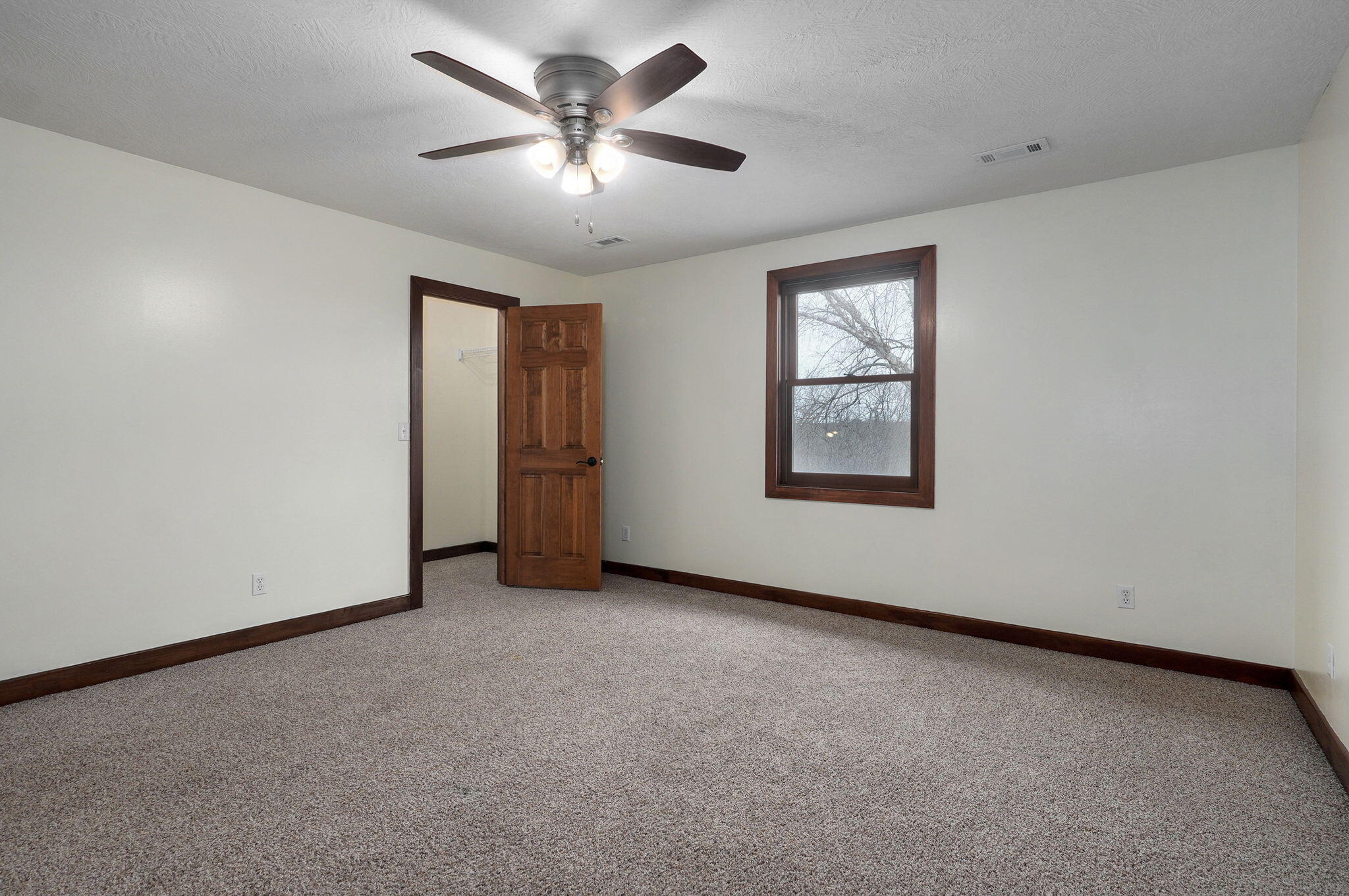 6176 North Farm Road 215 Property Photo 45