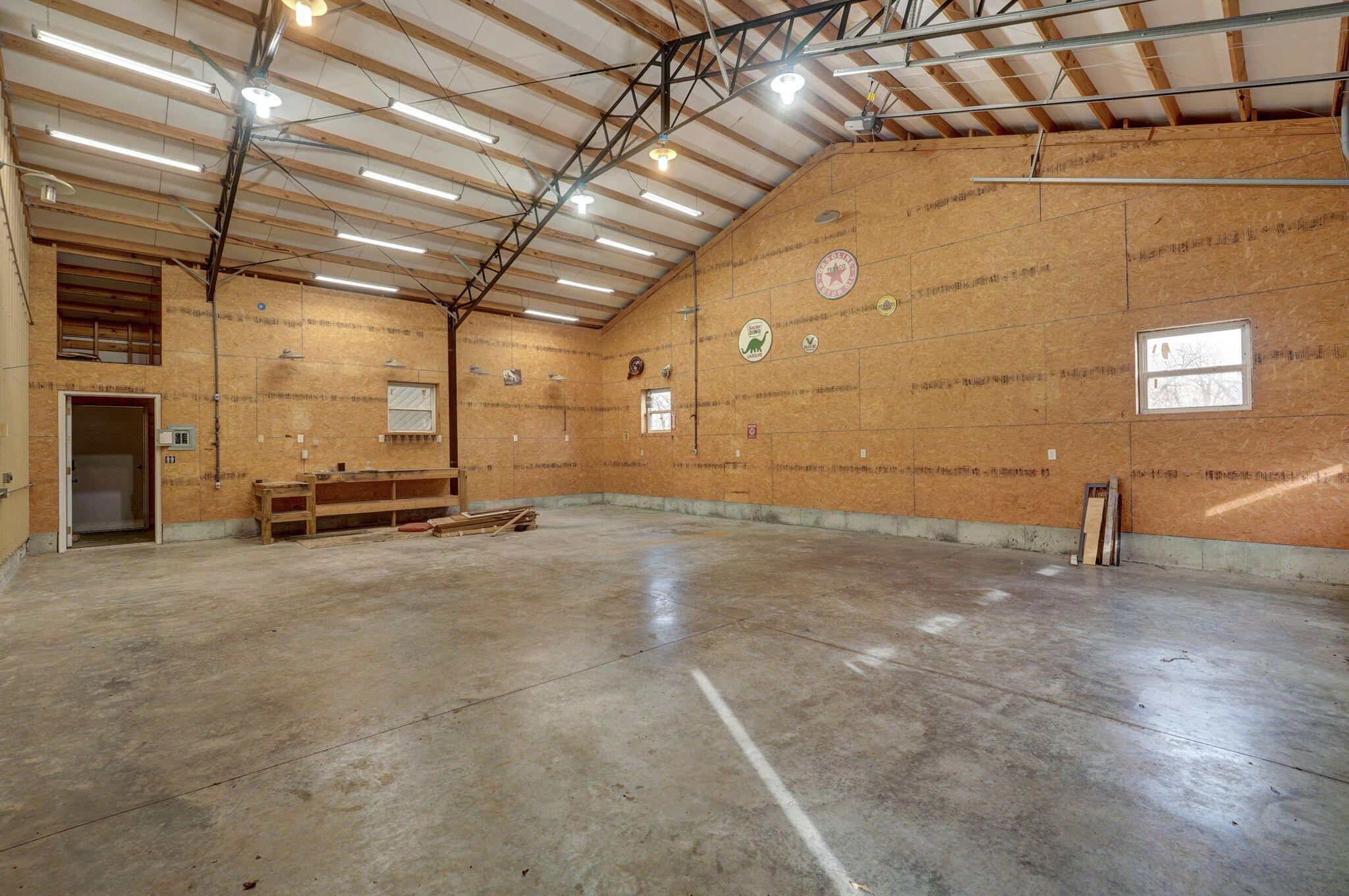 6176 North Farm Road 215 Property Photo 68