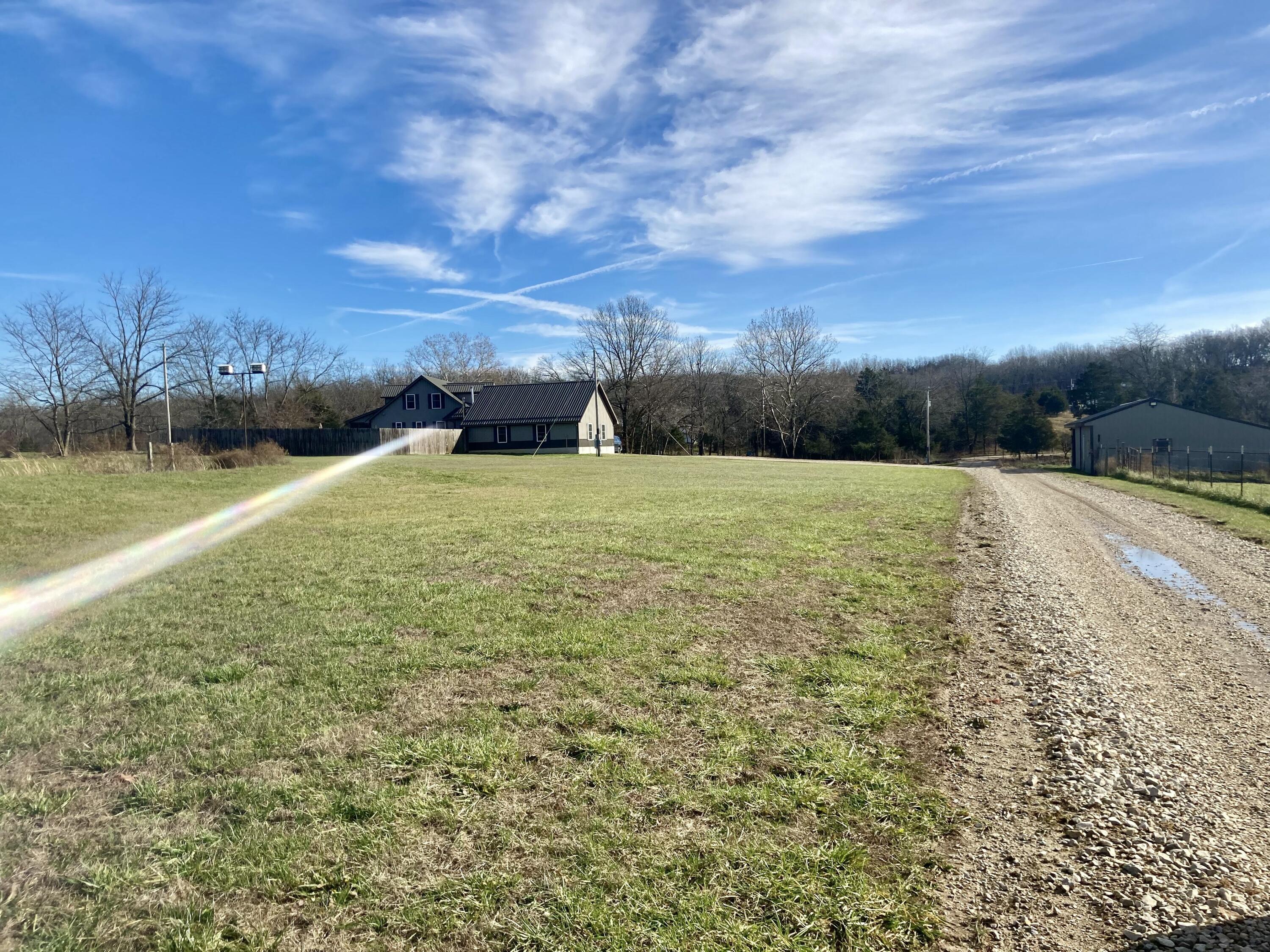4330 Skyline Road Property Photo 2