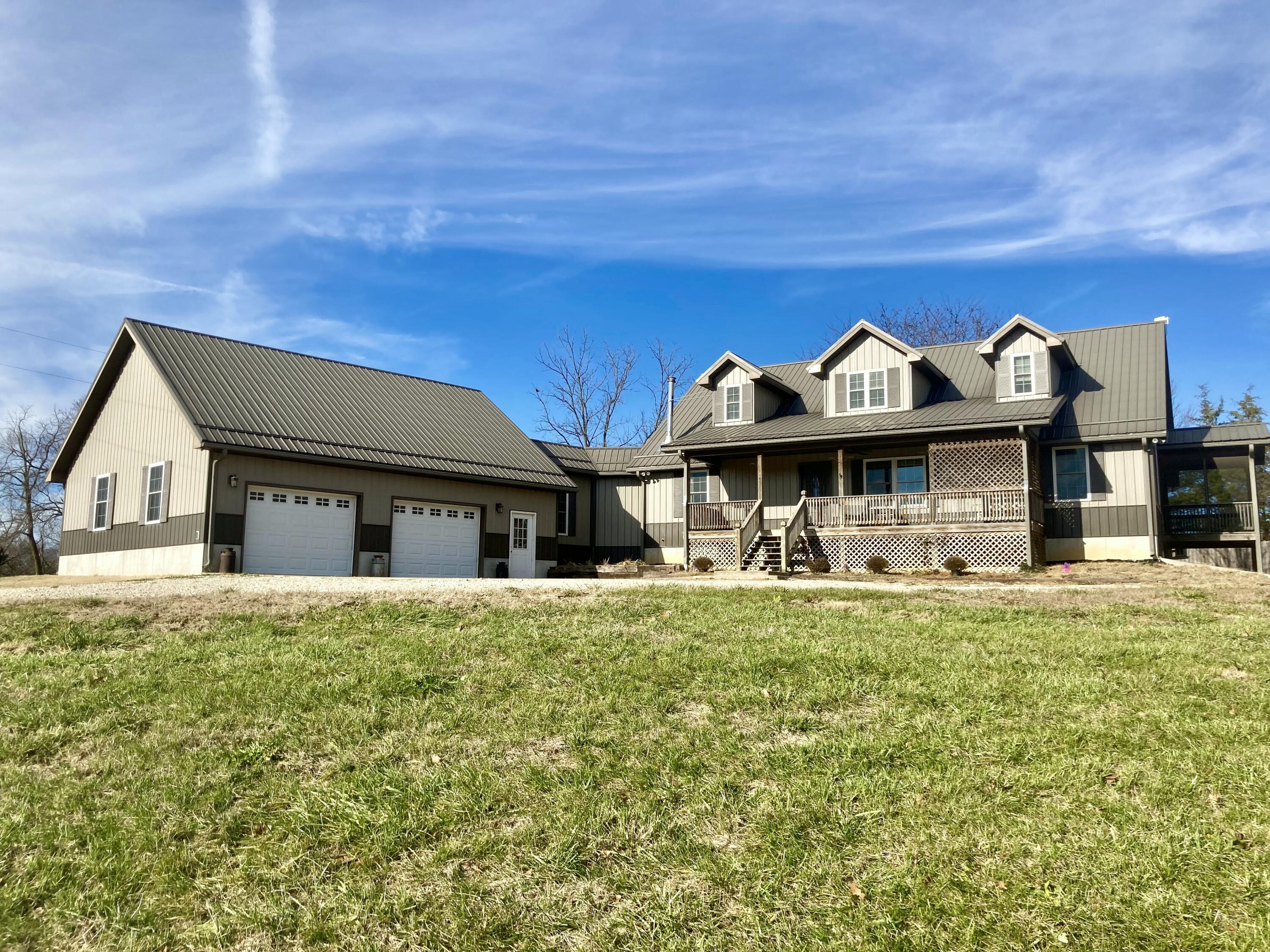 4330 Skyline Road Property Photo 3