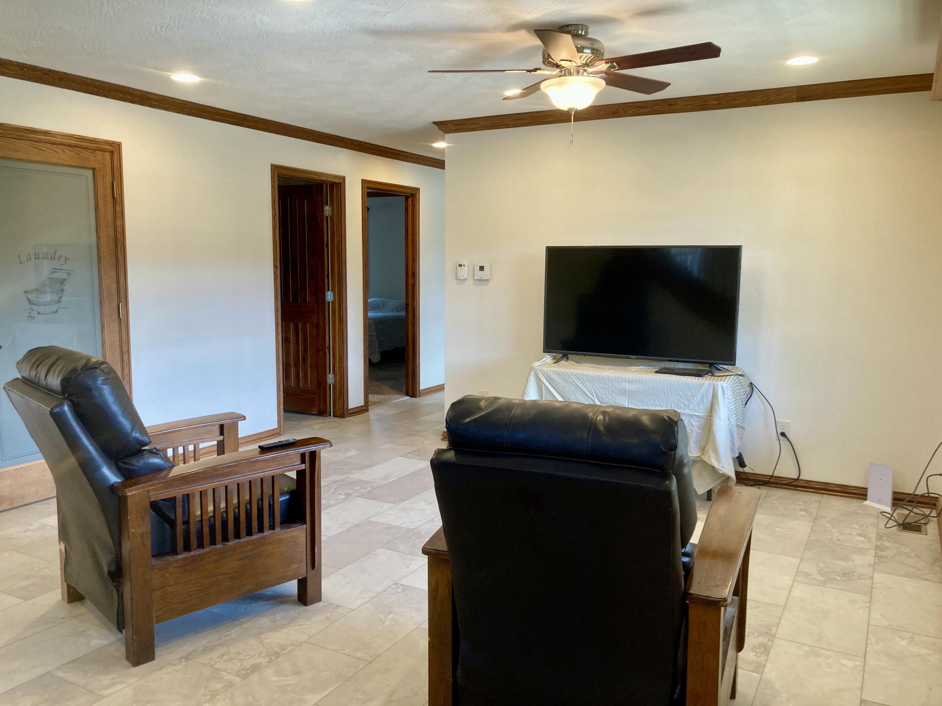 4330 Skyline Road Property Photo 17