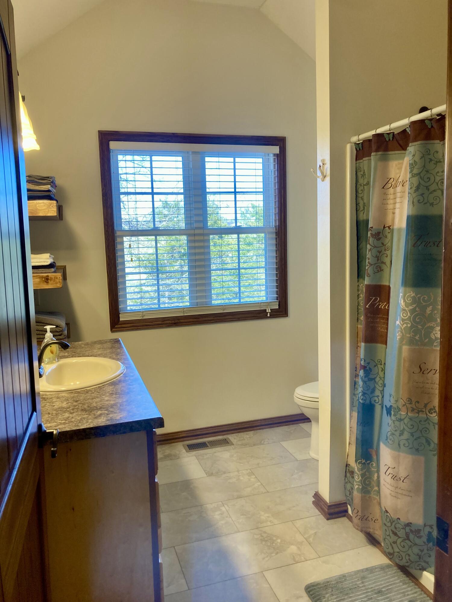 4330 Skyline Road Property Photo 29