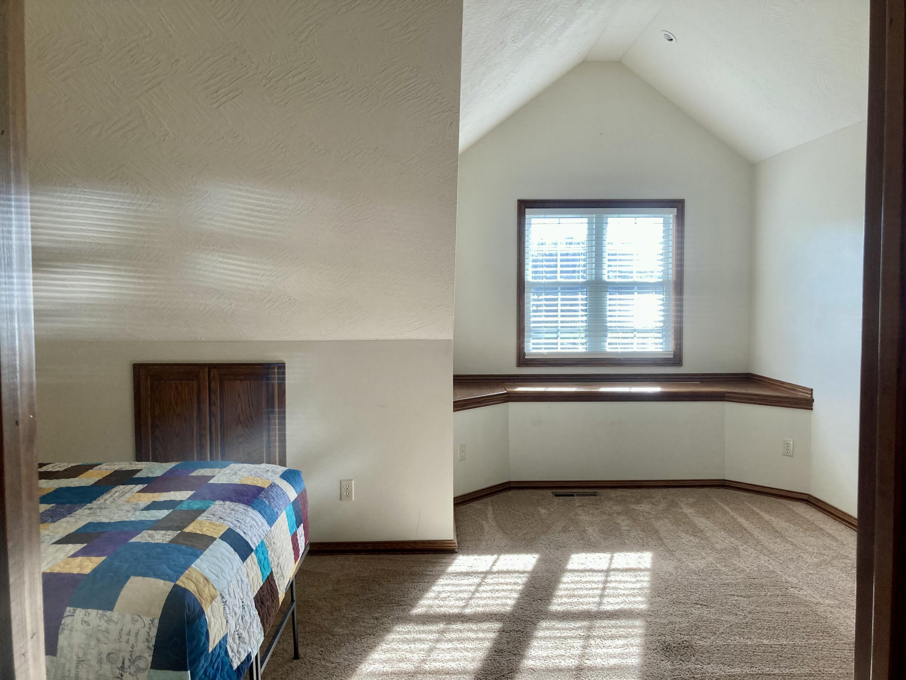 4330 Skyline Road Property Photo 30