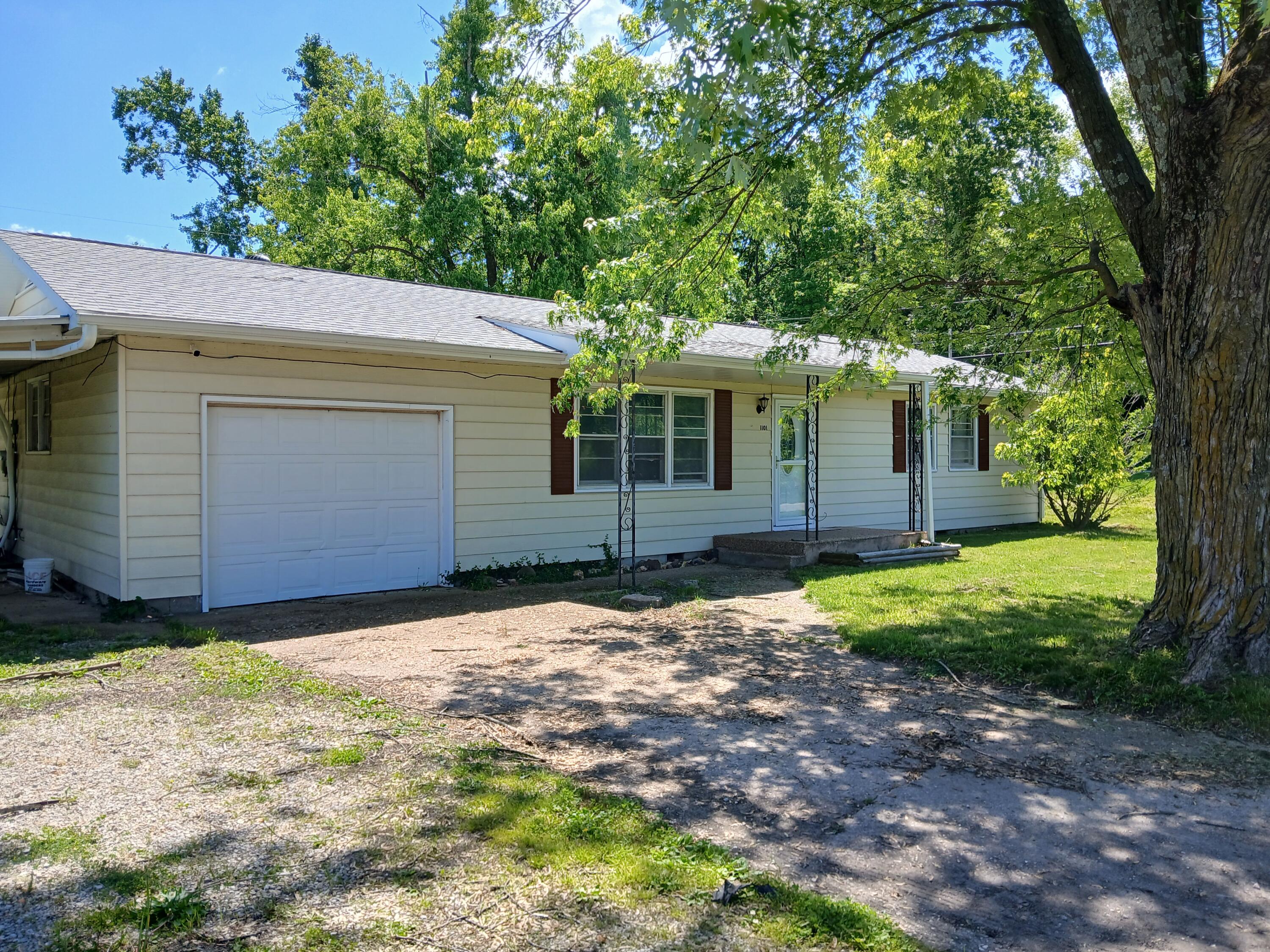1101 Presley Drive Property Photo