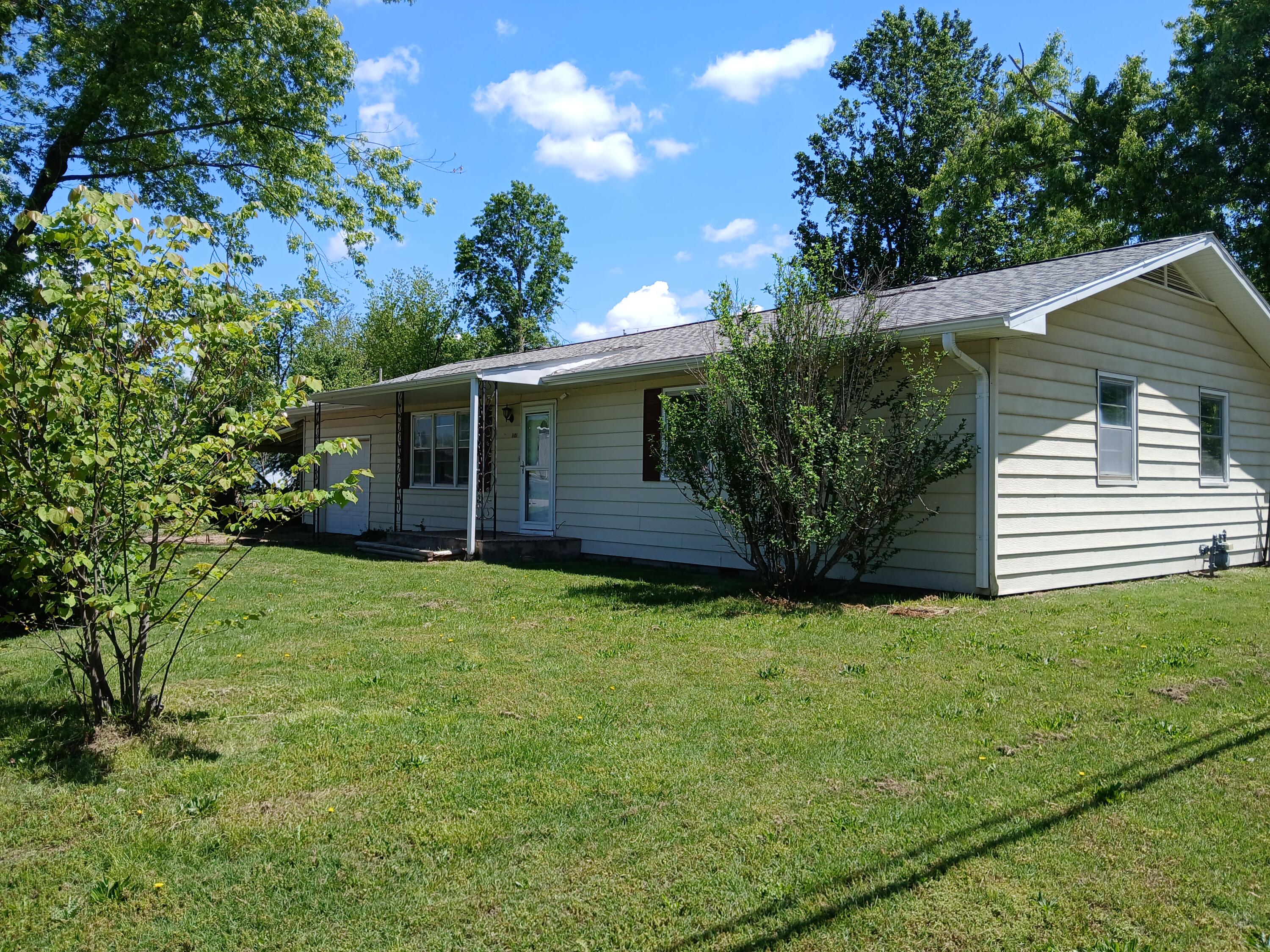 1101 Presley Drive Property Photo 4