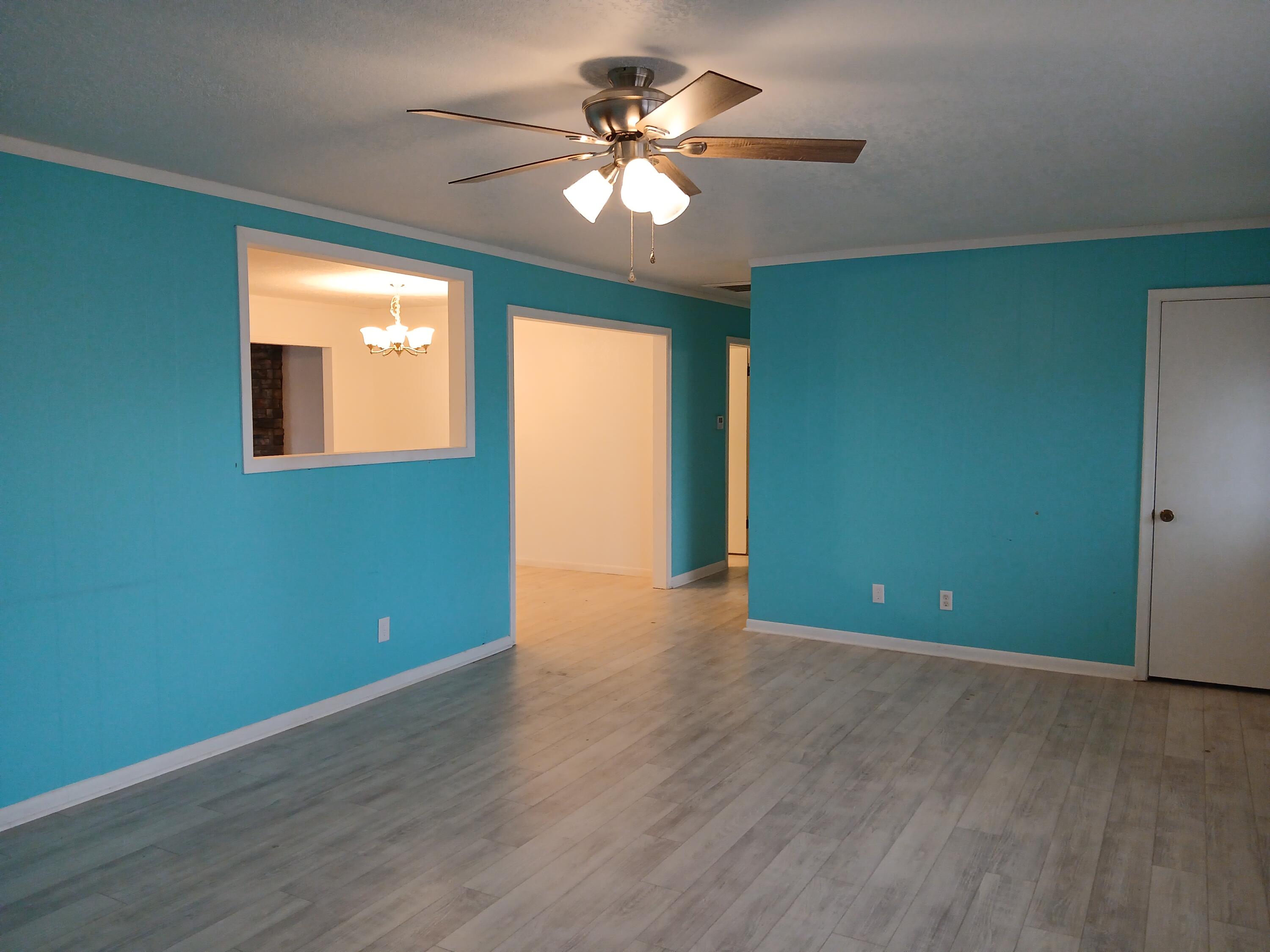 1101 Presley Drive Property Photo 9