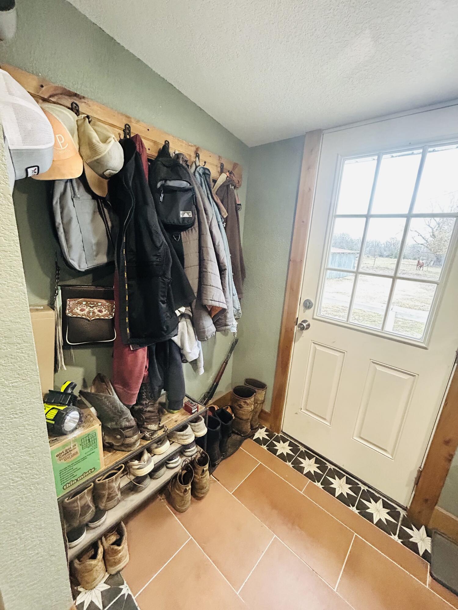 15613 Gazelle Drive Property Photo 8