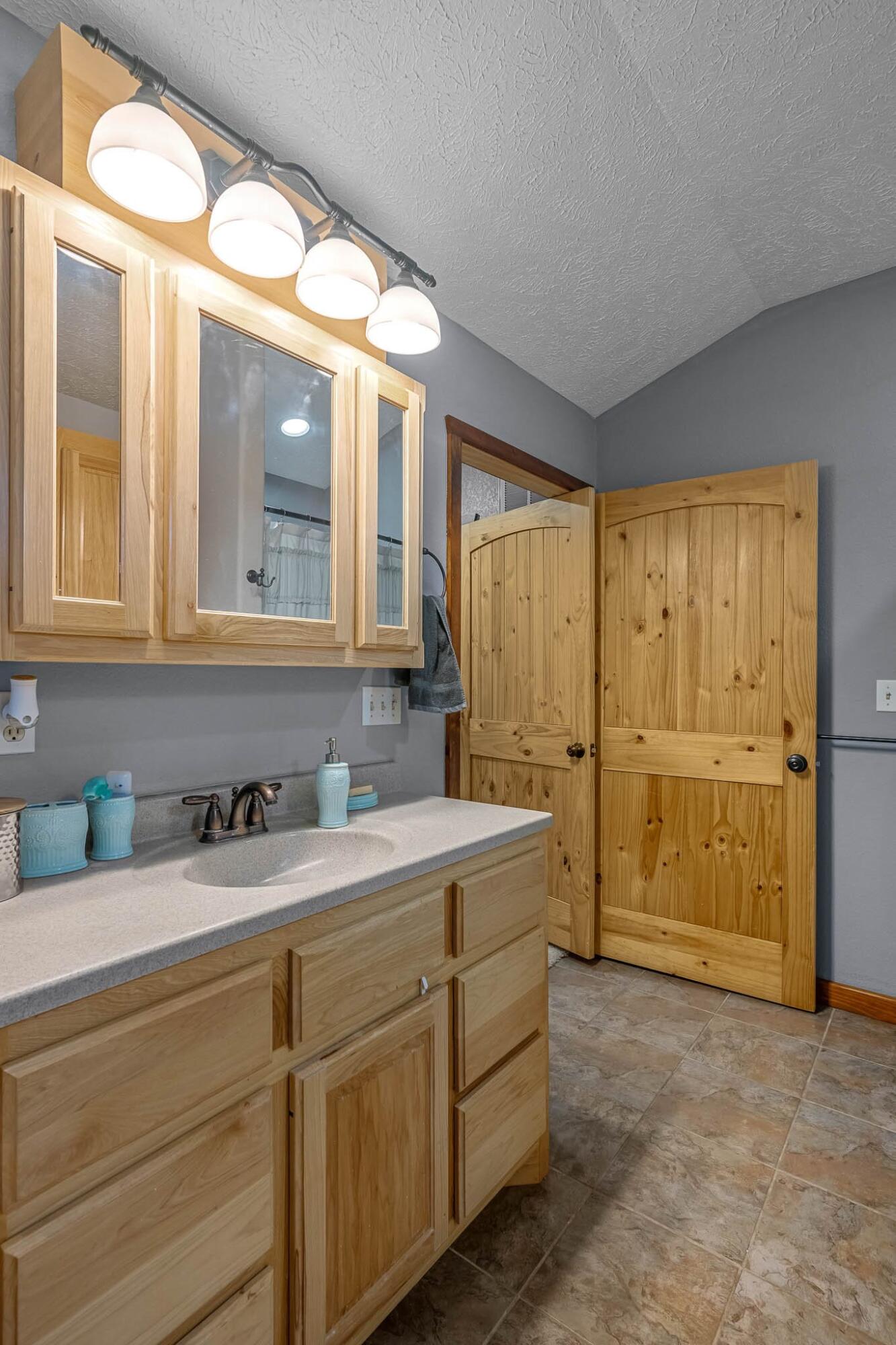 24662 Sans Souci Drive Property Photo 22