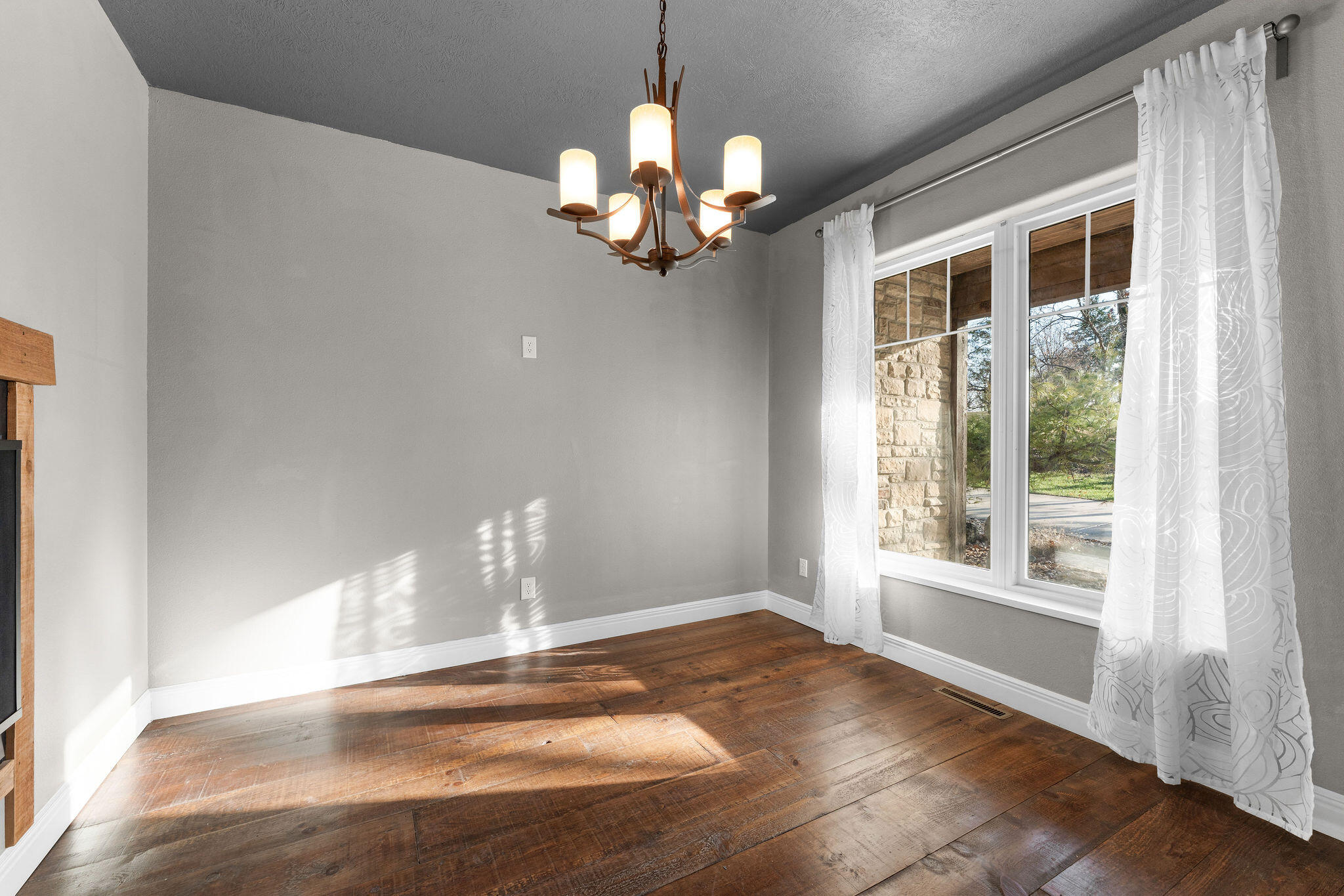 445 Arizona Drive Property Photo 6