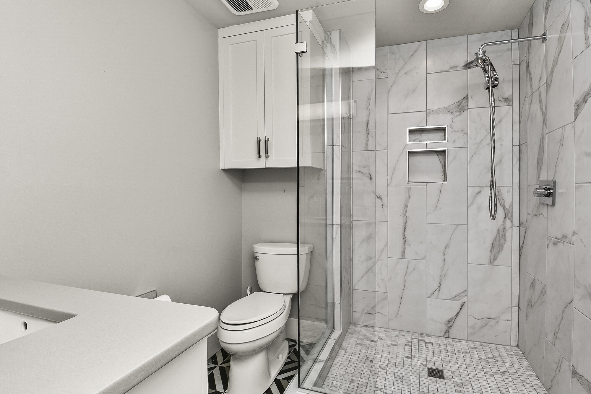 350 South John Q Hammons Parkway Property Photo 44