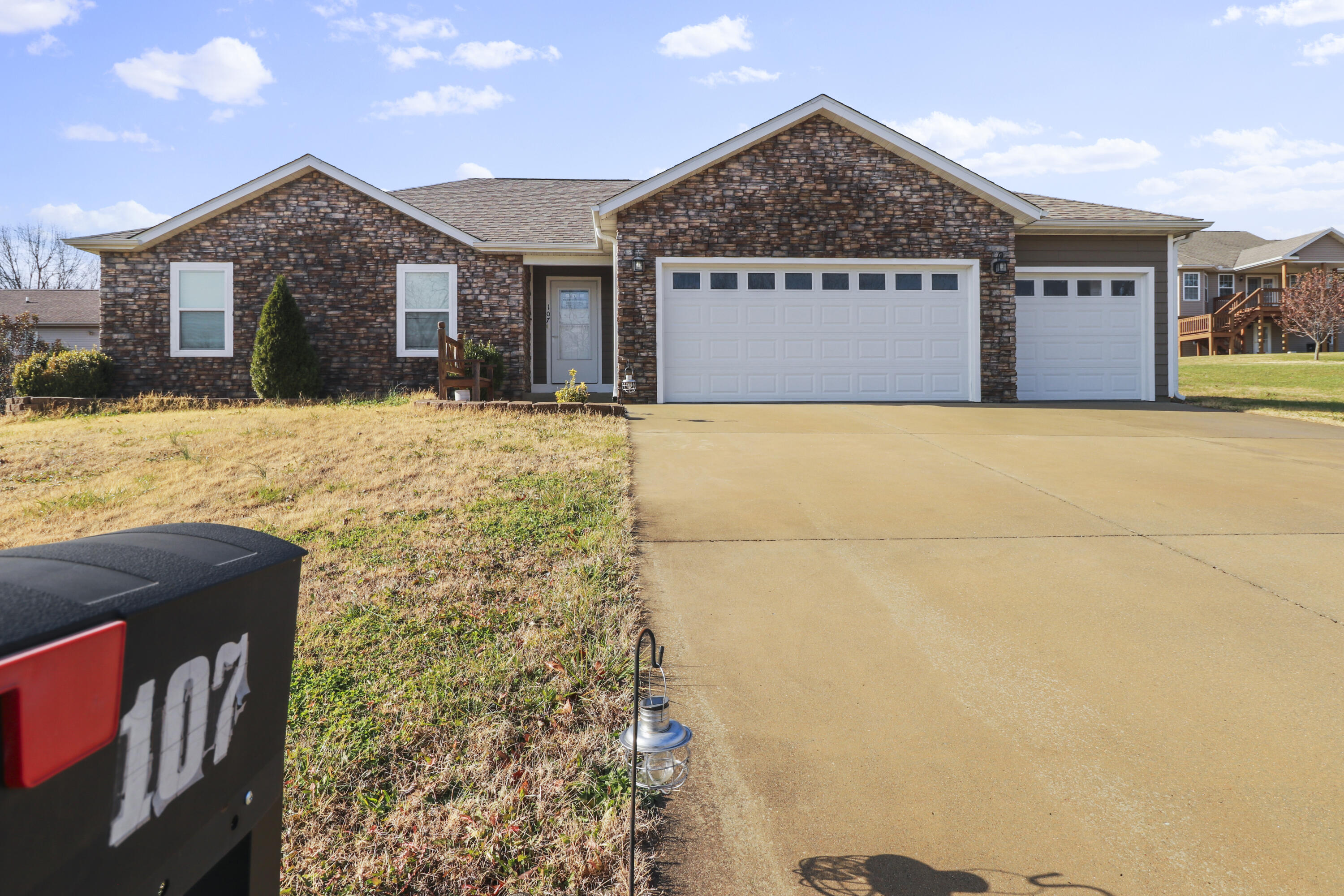 107 Boulder Drive Property Photo 1