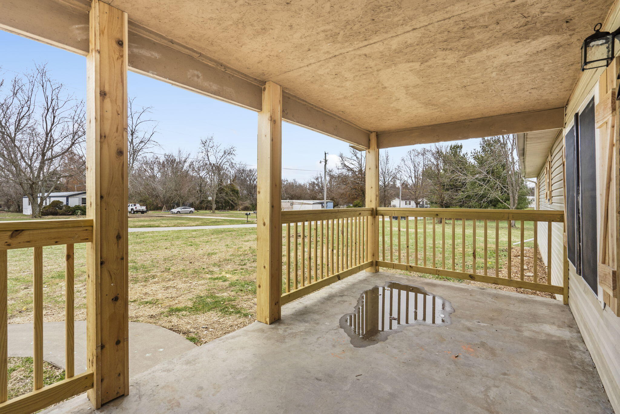208 Pin Oak Lane Property Photo 4