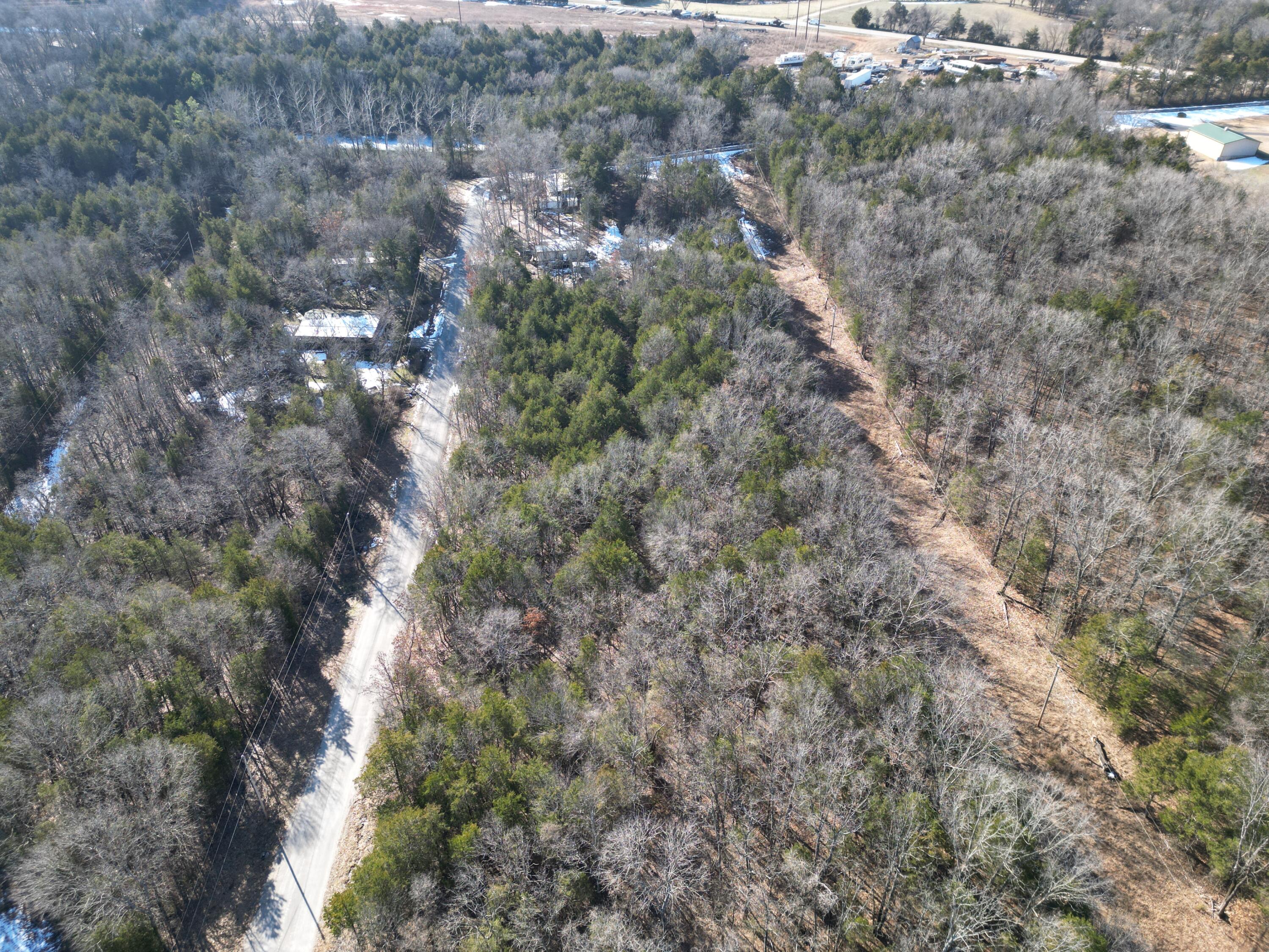 000 Illinois Lane Property Photo 3