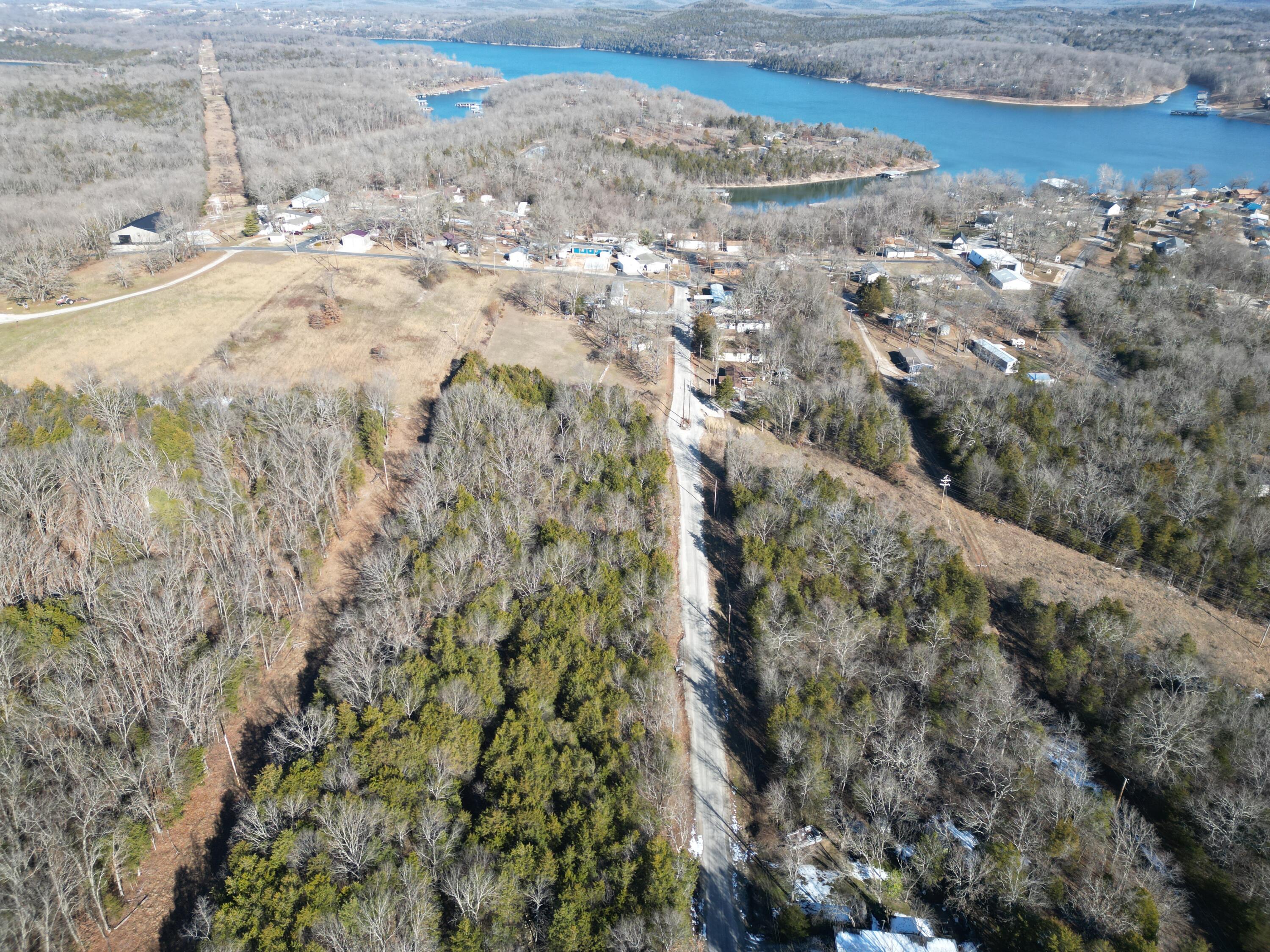 000 Illinois Lane Property Photo 11