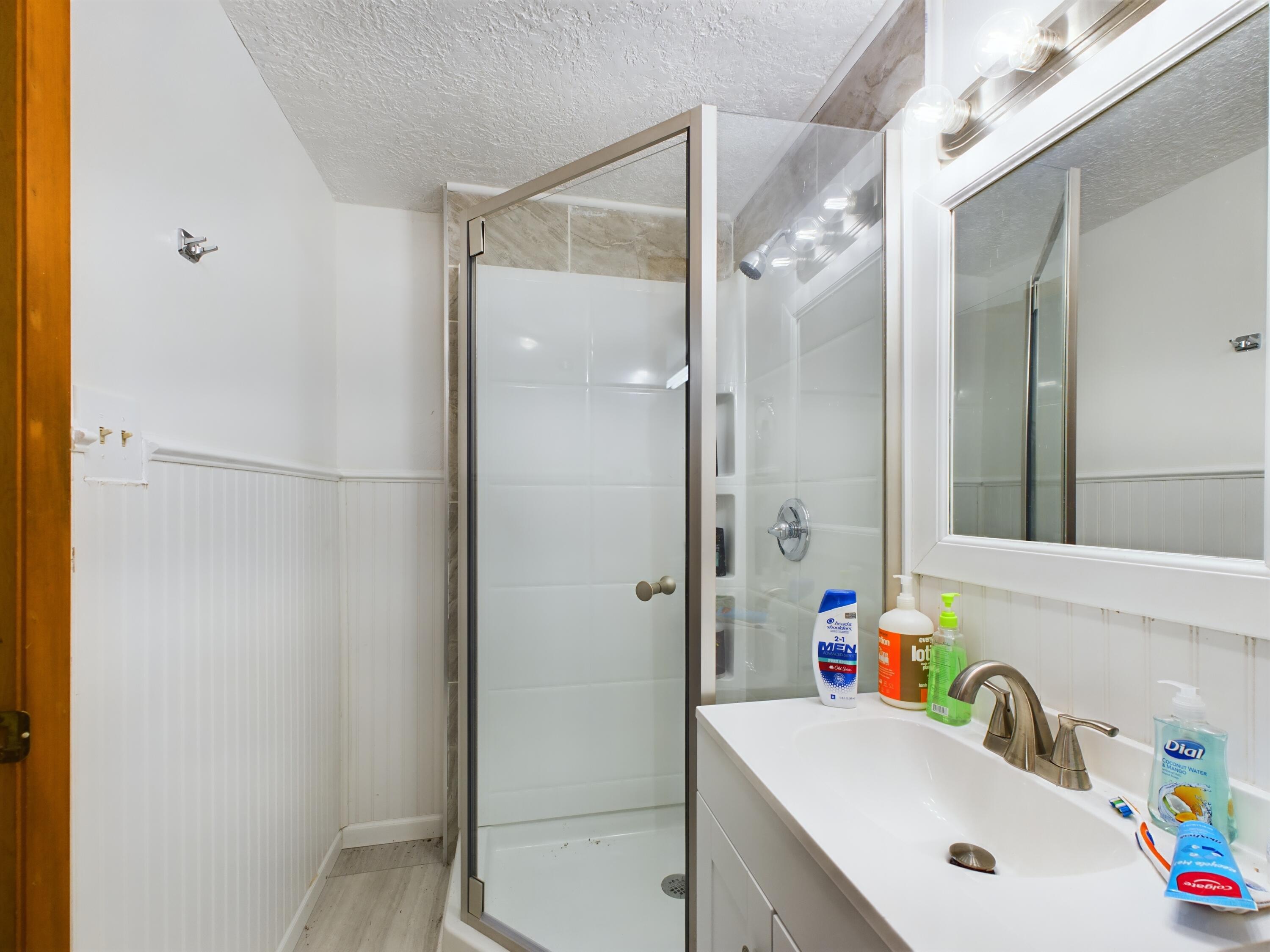 223 Mc 8015 Property Photo 6