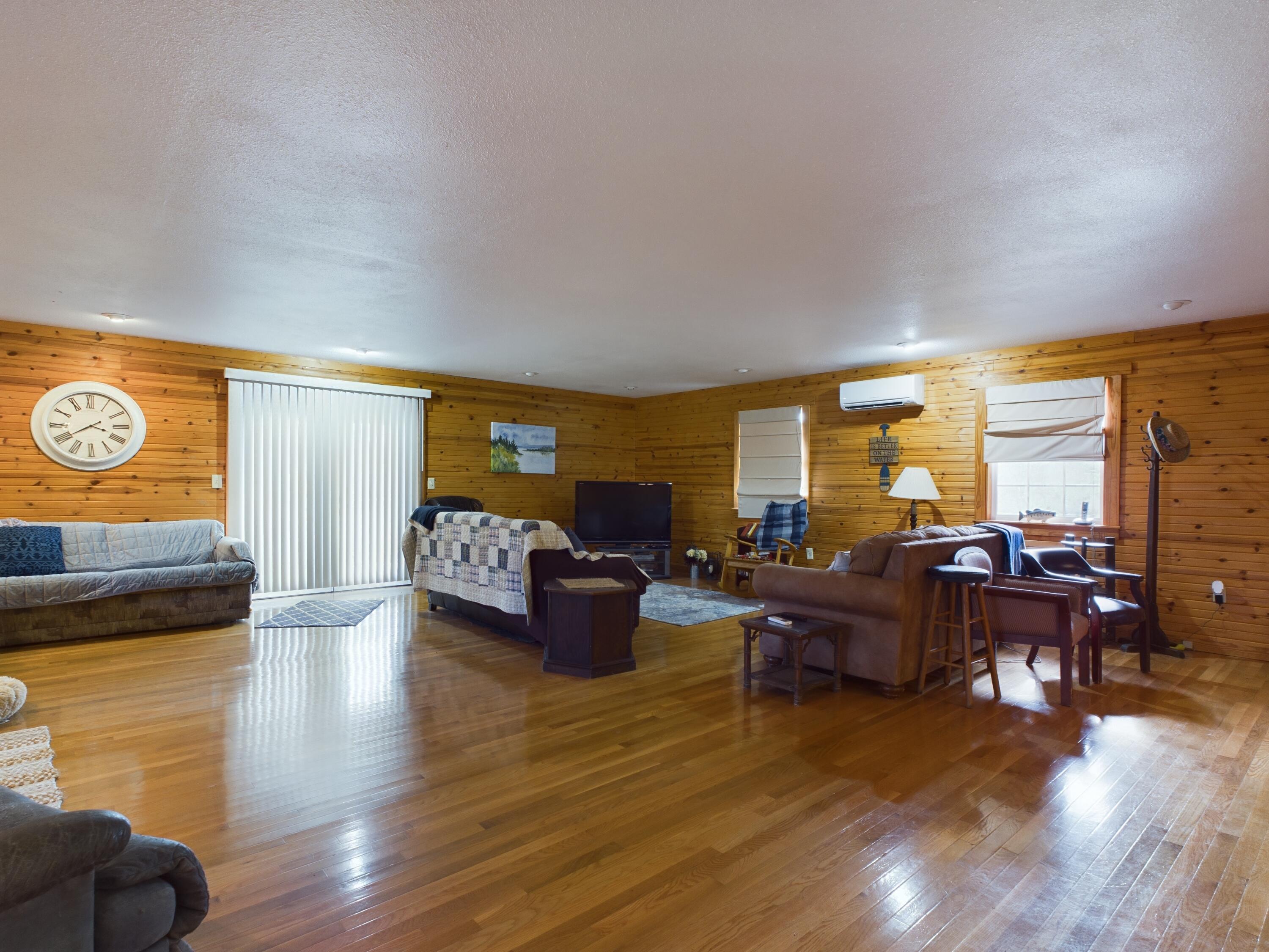 223 Mc 8015 Property Photo 22