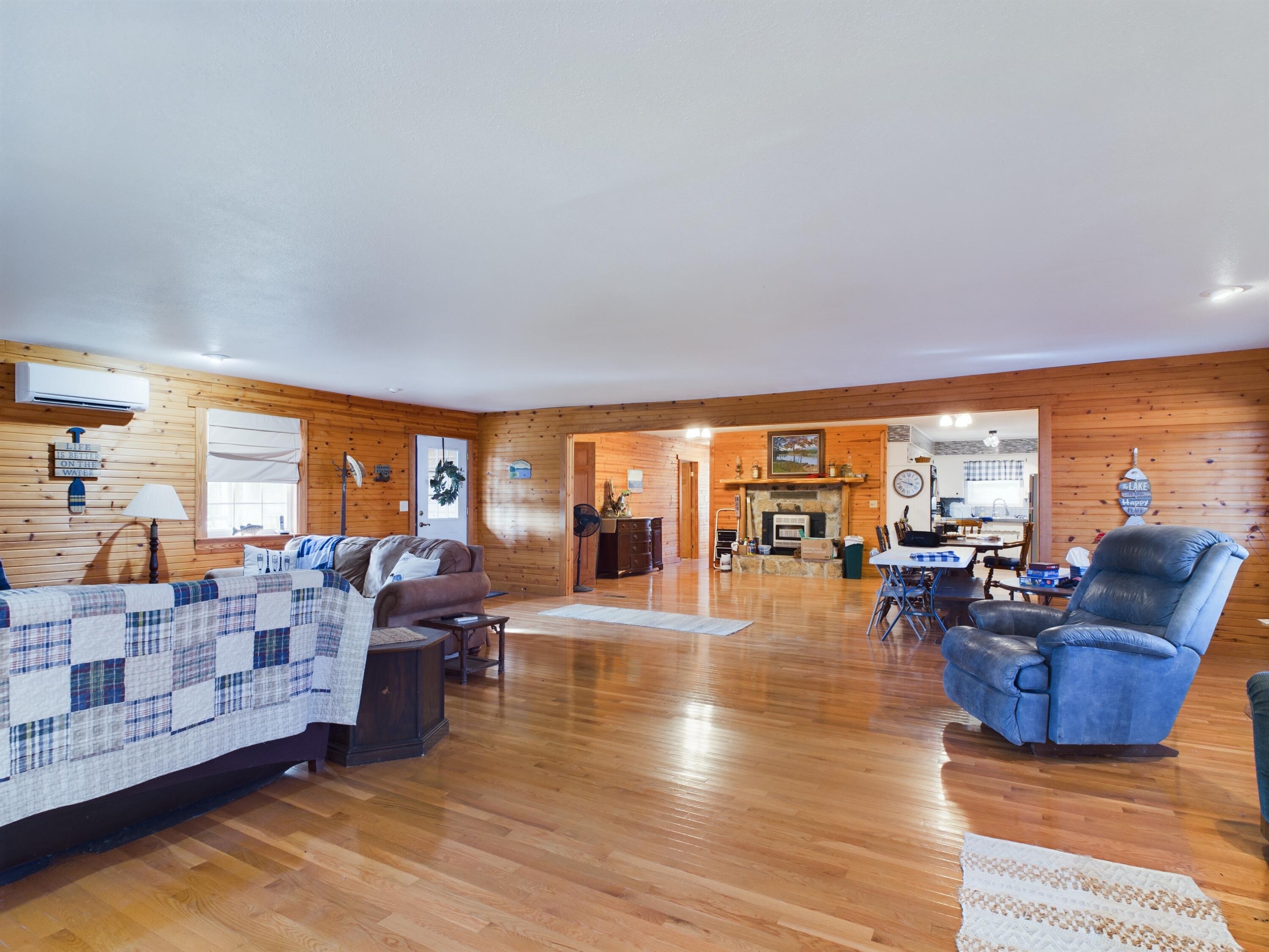 223 Mc 8015 Property Photo 25